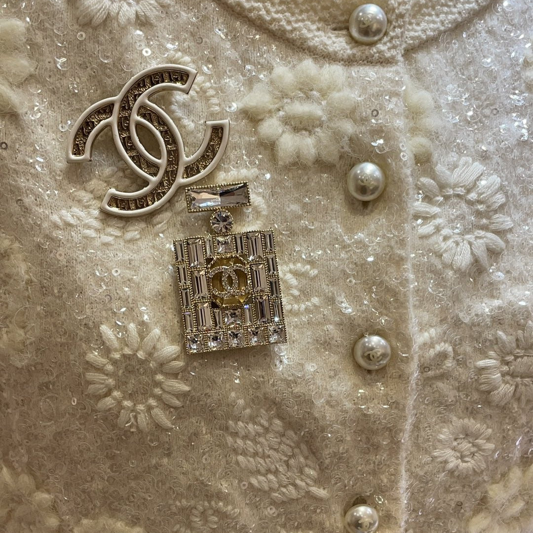 CC Brooch Gold 162676