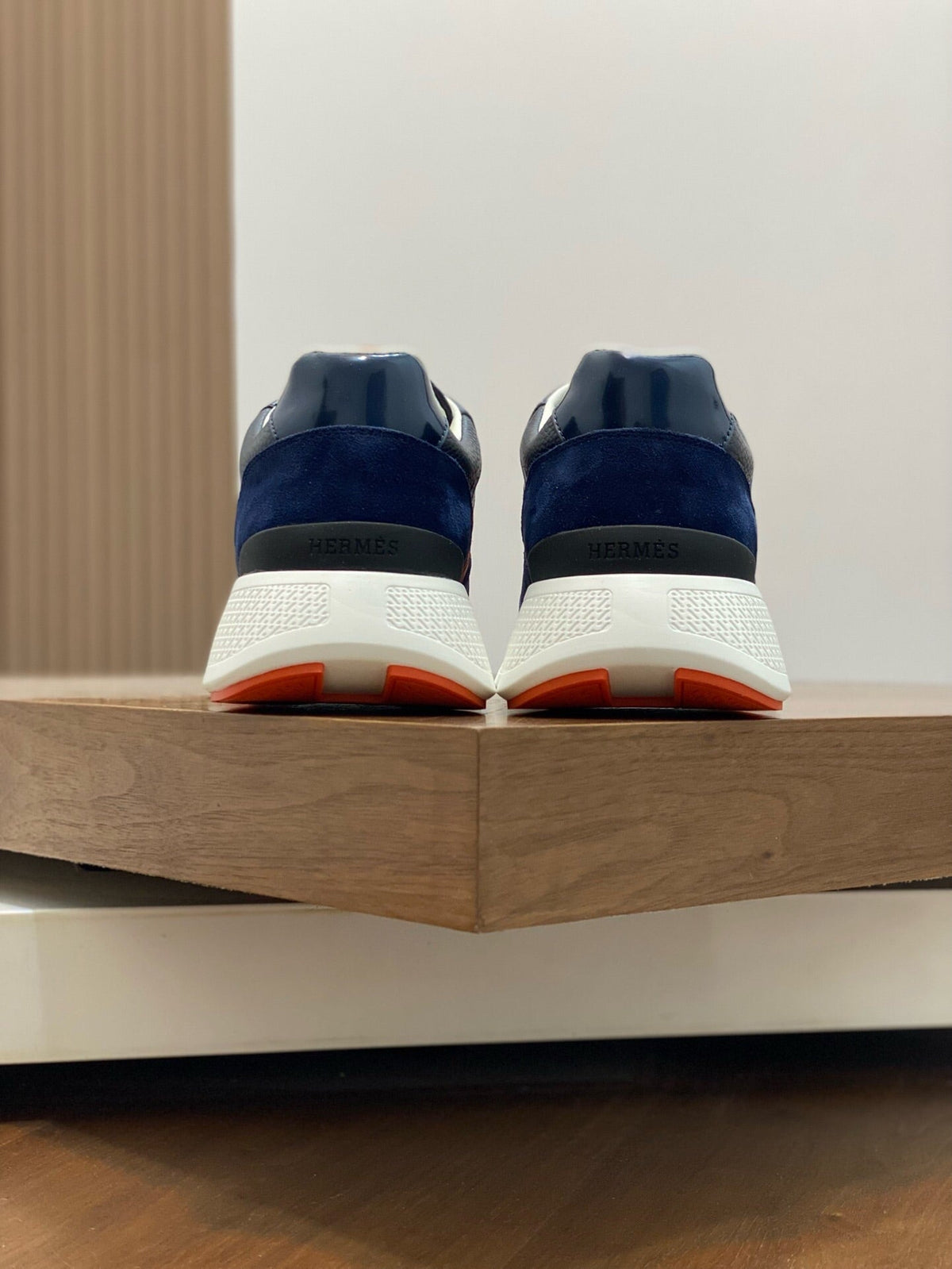 HM HOGAN SNEAKER NAVY CALFSKIN AND SUEDE