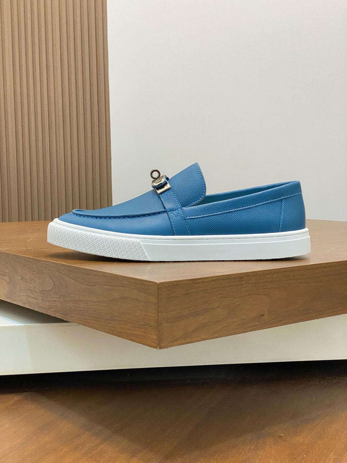 HM GAME SLIP-ON SNEAKER COBALT CALFSKIN