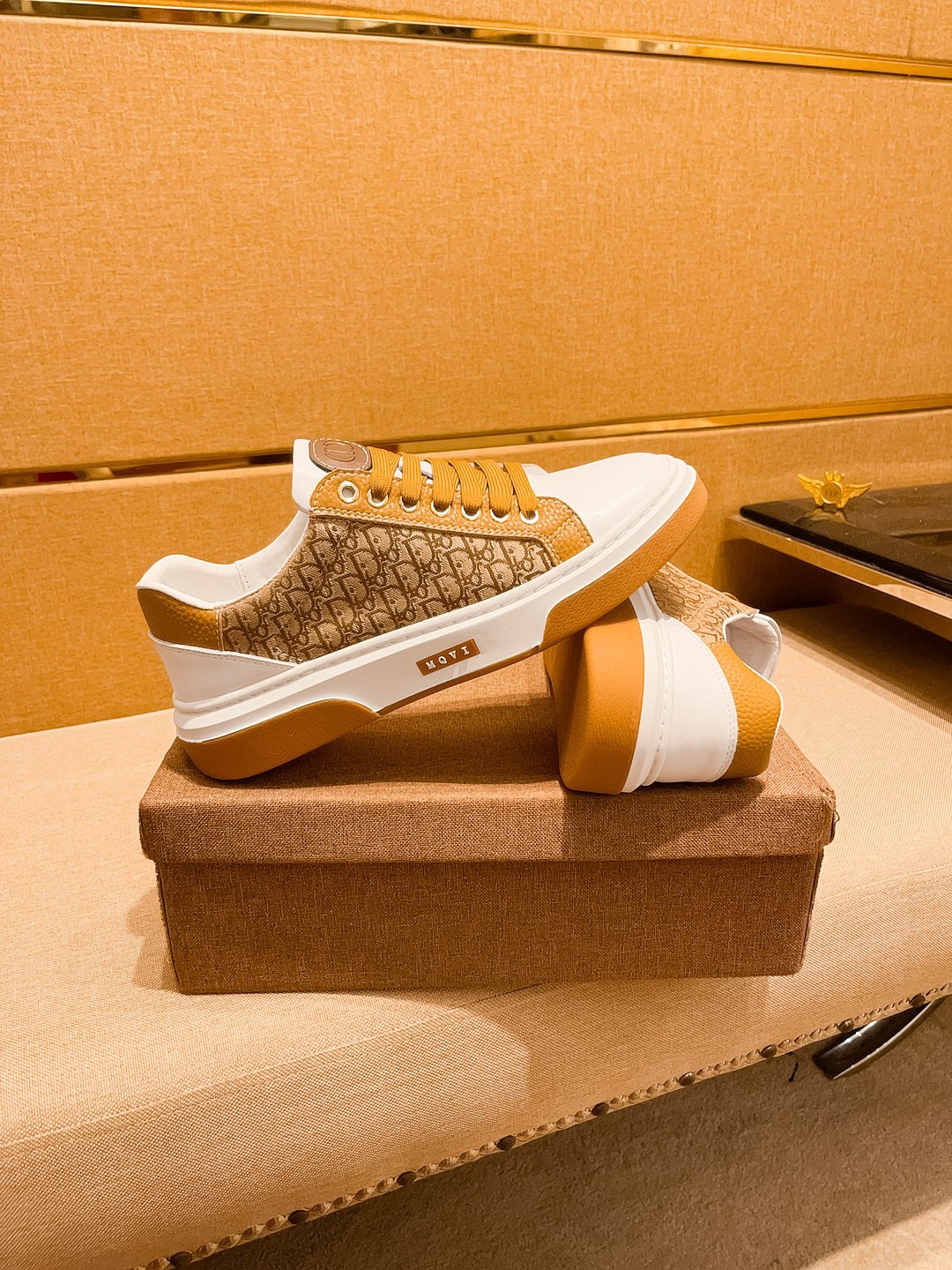 CD LOW TOP SNEAKER BRONZE AND WHITE CALFSKIN