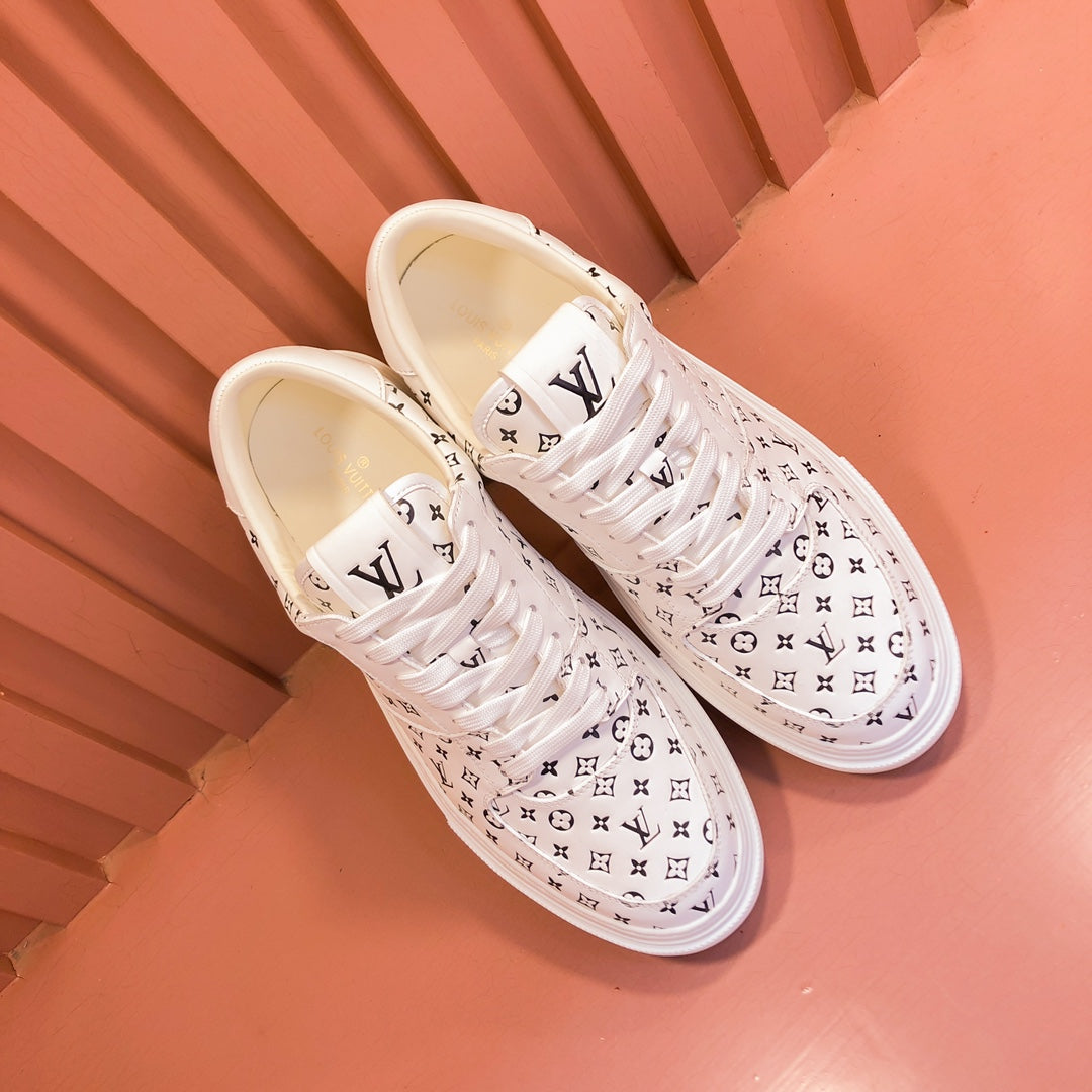 LV TRAINER SNEAKER IN WHITE MIX BLACK MONOGRAM CALFSKIN