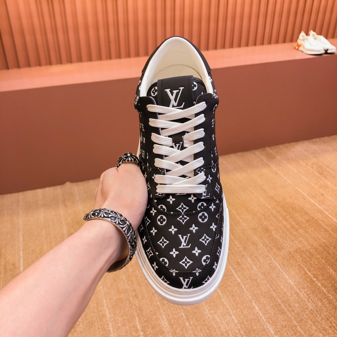 LV TRAINER SNEAKER IN BLACK MONOGRAM CALFSKIN