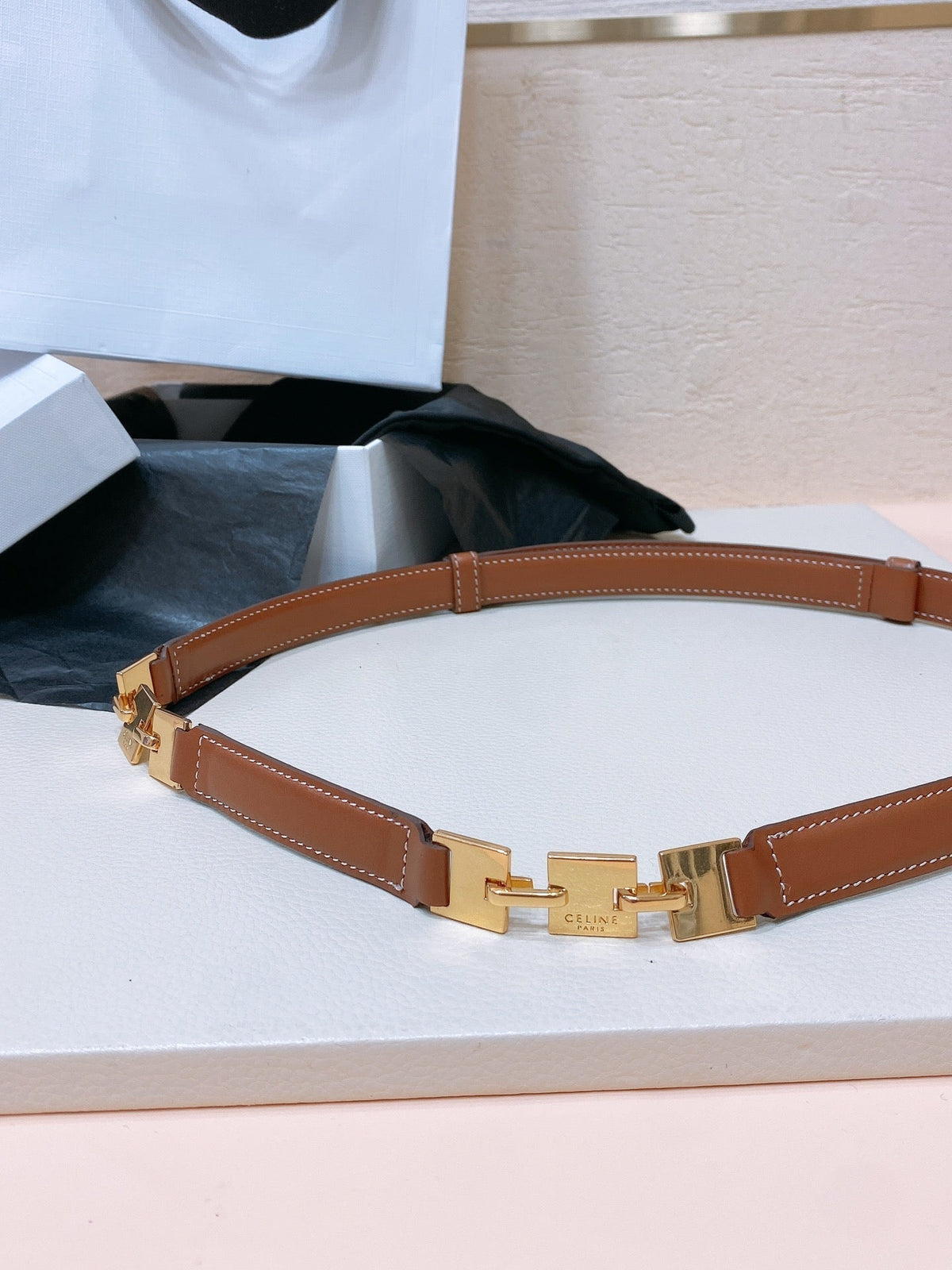 CL SMALL 18 MM SQUARE ADJUSTABLE BELT IN BRONZE BROWN LEATHER GOLD HARDWARE