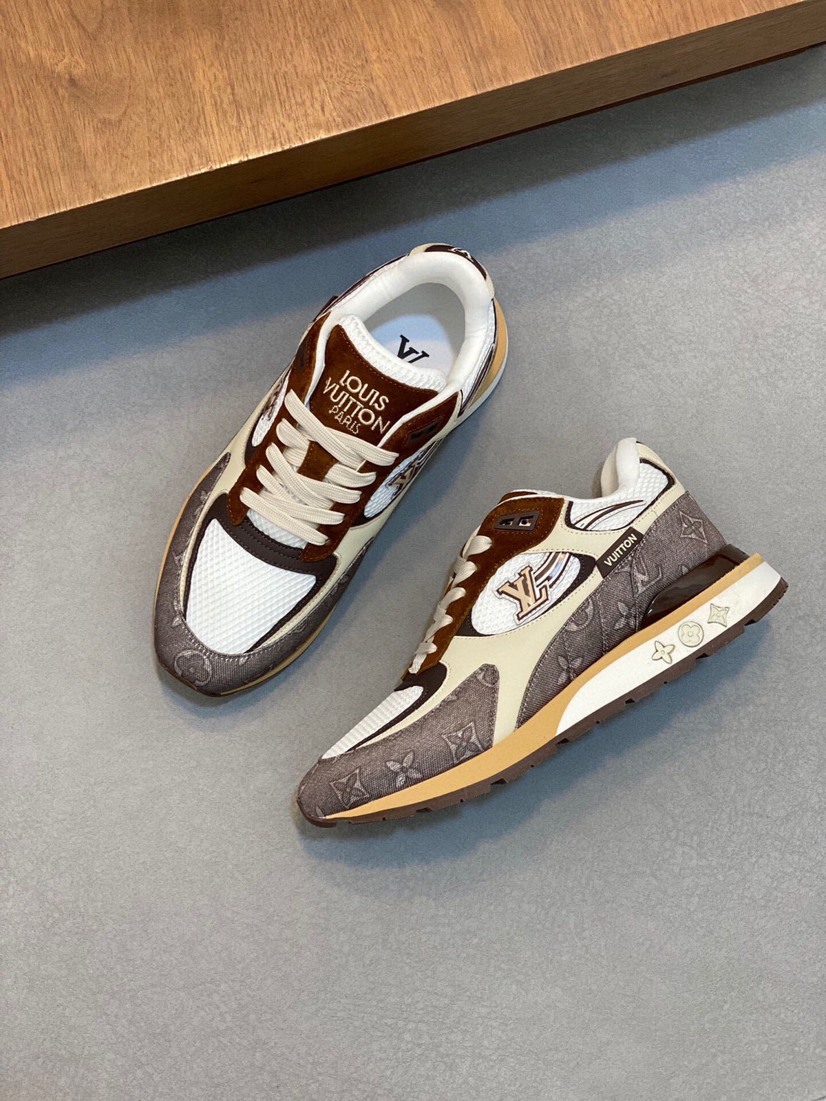 LV RUN WAY TRAINERS SHOES TAN BROWN