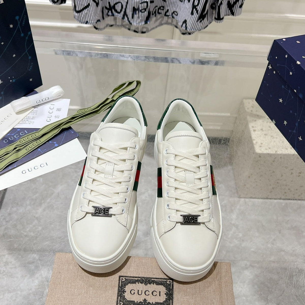GG ACE 30 SUPREME TRAINER WHITE CALFSKIN