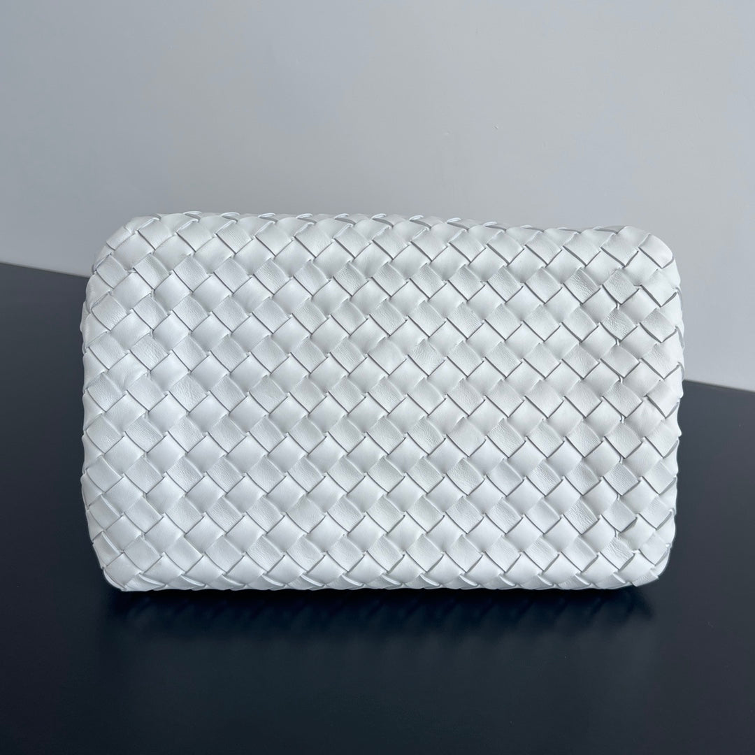 BV Intrecciato 30cm Bag White Leather 532239