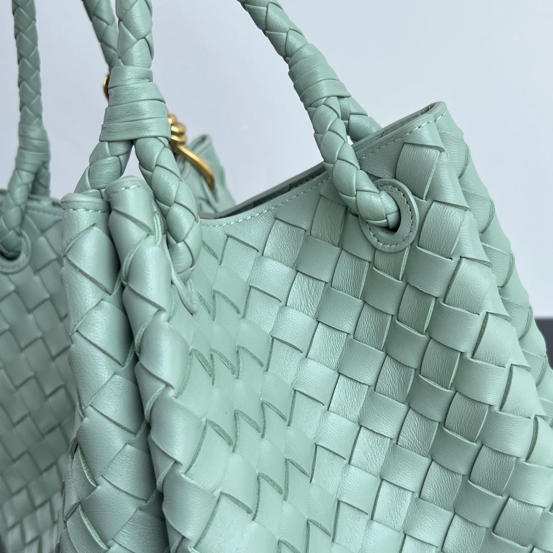 BV Intrecciato 30cm Bag Sage Green Leather 532259