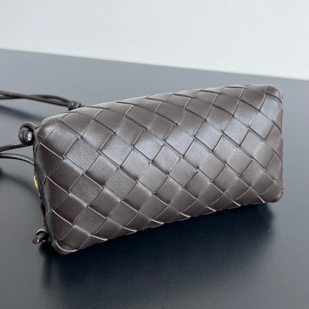 BV Concert Pouch 18.5cm Dark Chocolate Lambskin