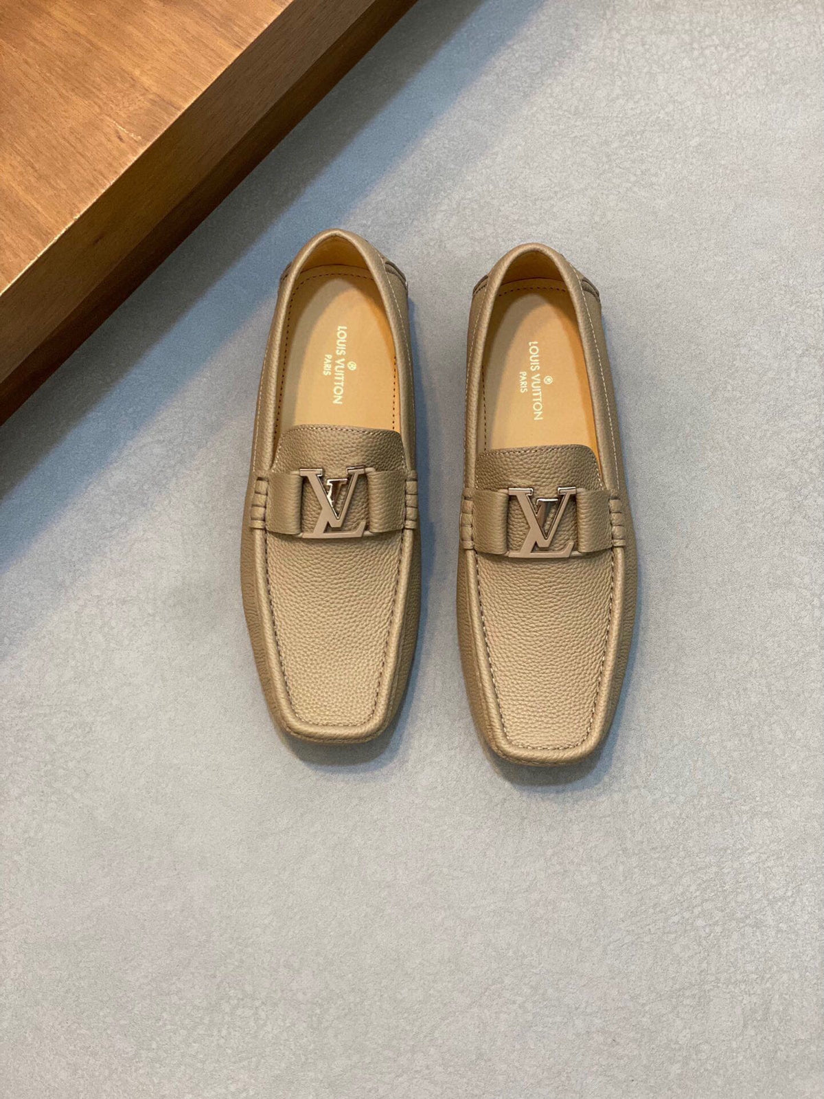 LV LOAFER IN DARK CREAM WRINKLE CALFSKIN