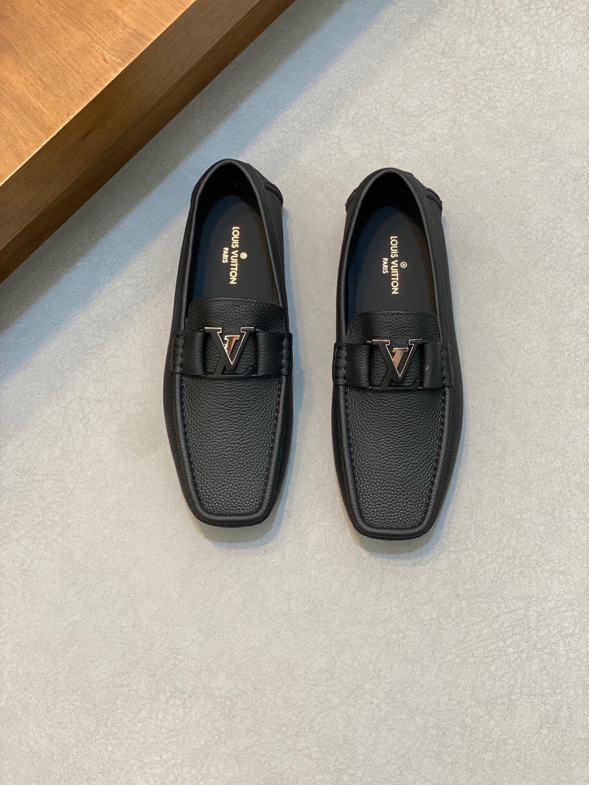 LV LOAFER IN BLACK WRINKLE CALFSKIN