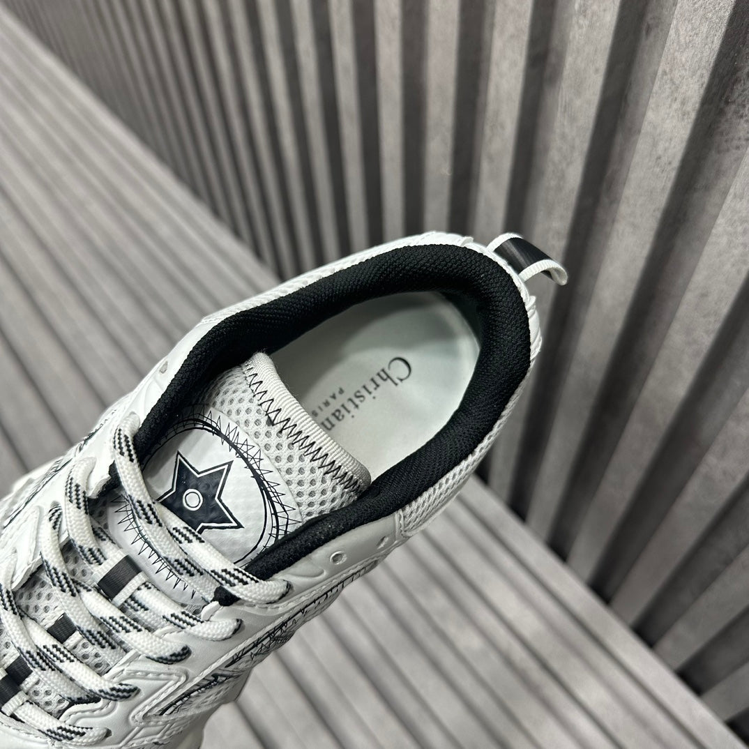 CD CHRONO SNEAKER WHITE AND BLACK CALFSKIN