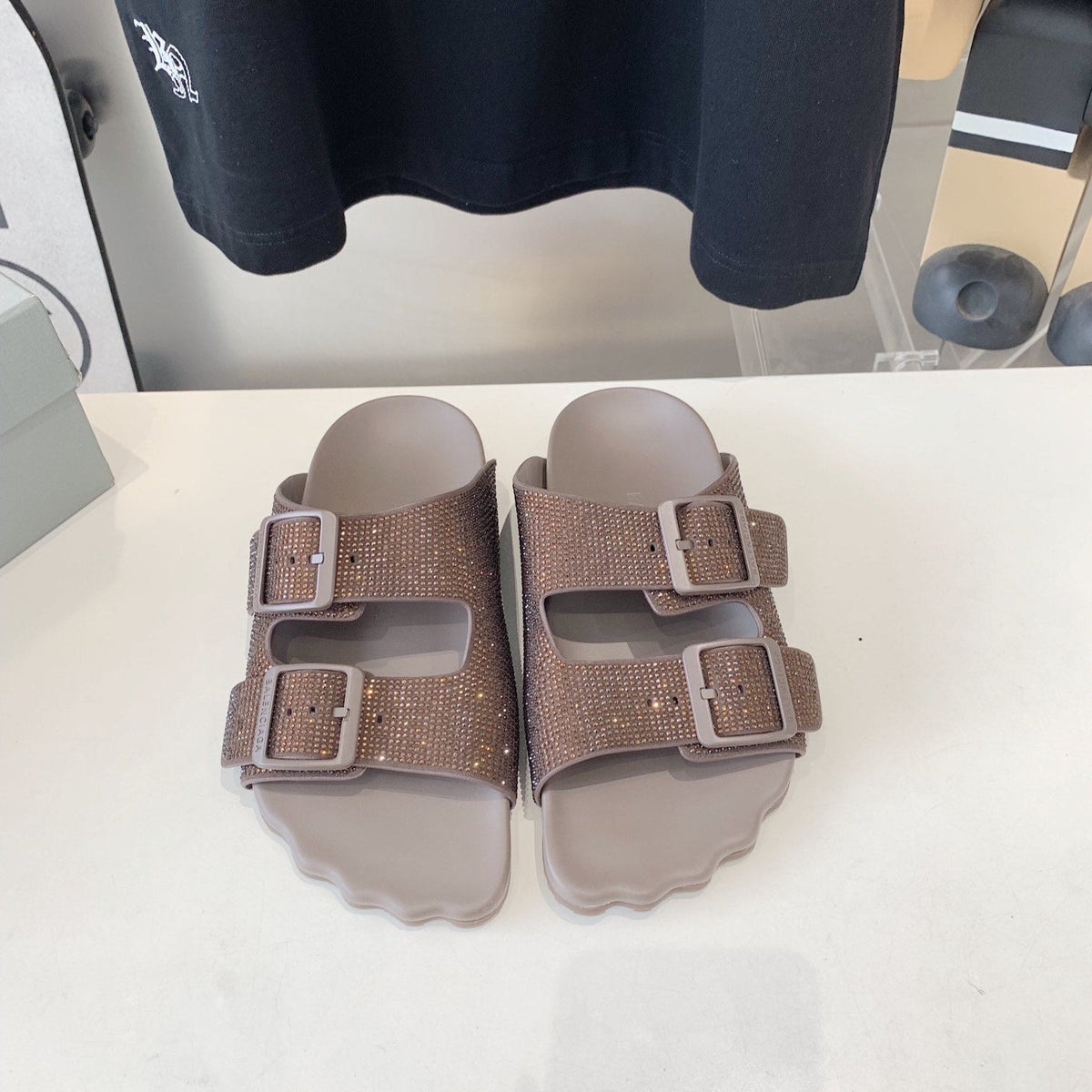 BIRKENSTOCK SLIPPERS ATTACHED RHINESTONES IN BROWN CALFSKIN