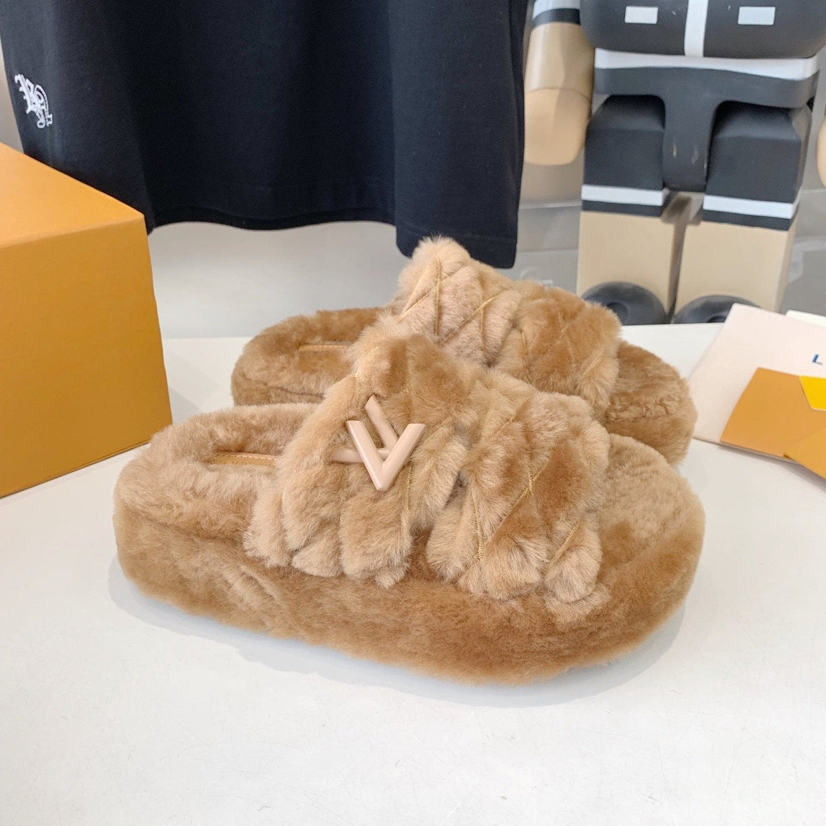 LV Sunset Platform Comfort Mule Beige Fleece