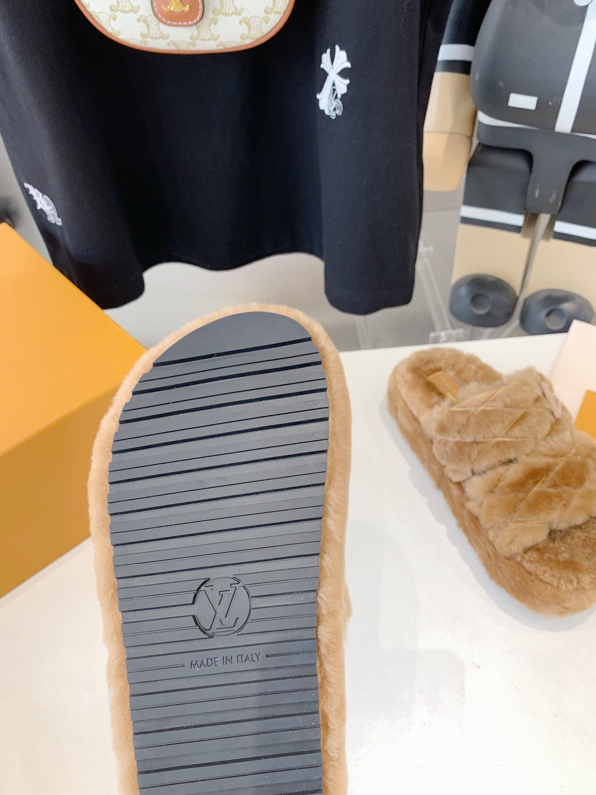 LV Sunset Platform Comfort Mule Beige Fleece
