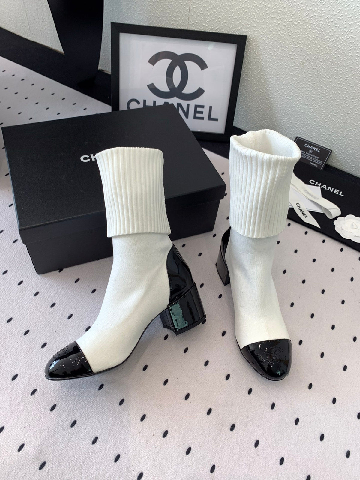 CC Short Boots 55mm White Black Wool Mix Glossy Cowhide 938067