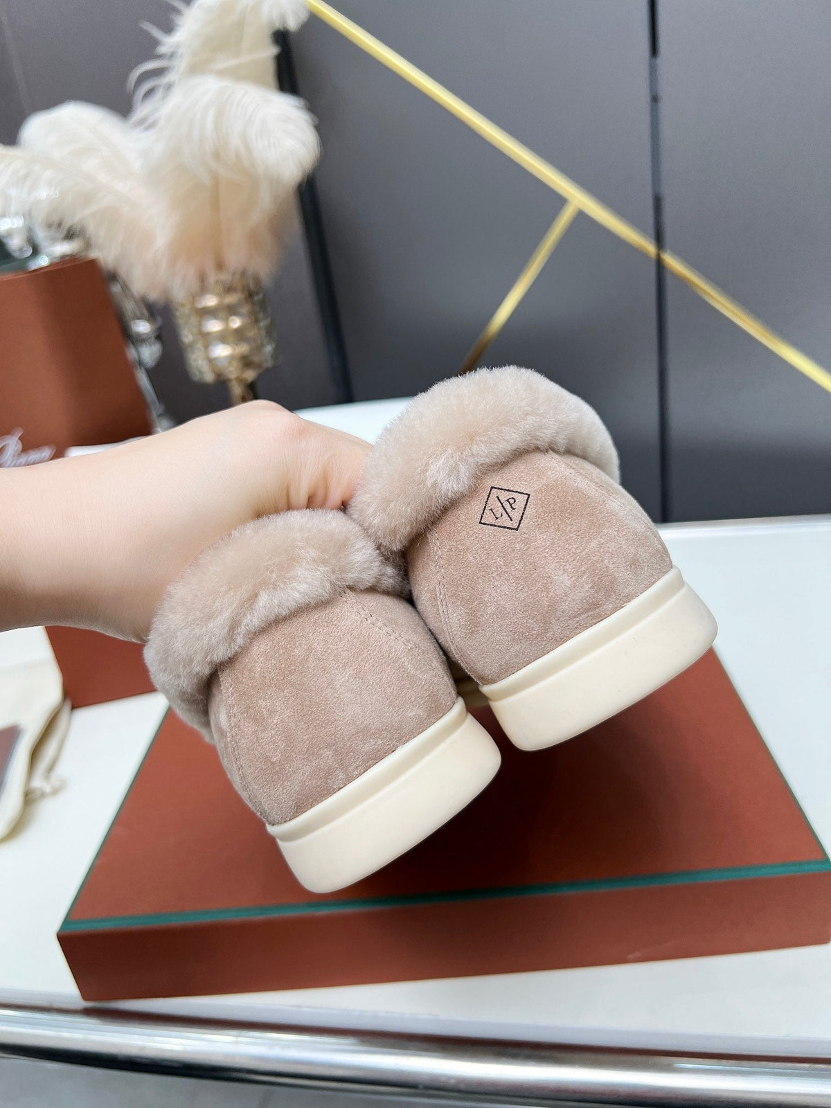 LP Summer Charm Walk Loafer Rose Beige Suede Lamb Fur