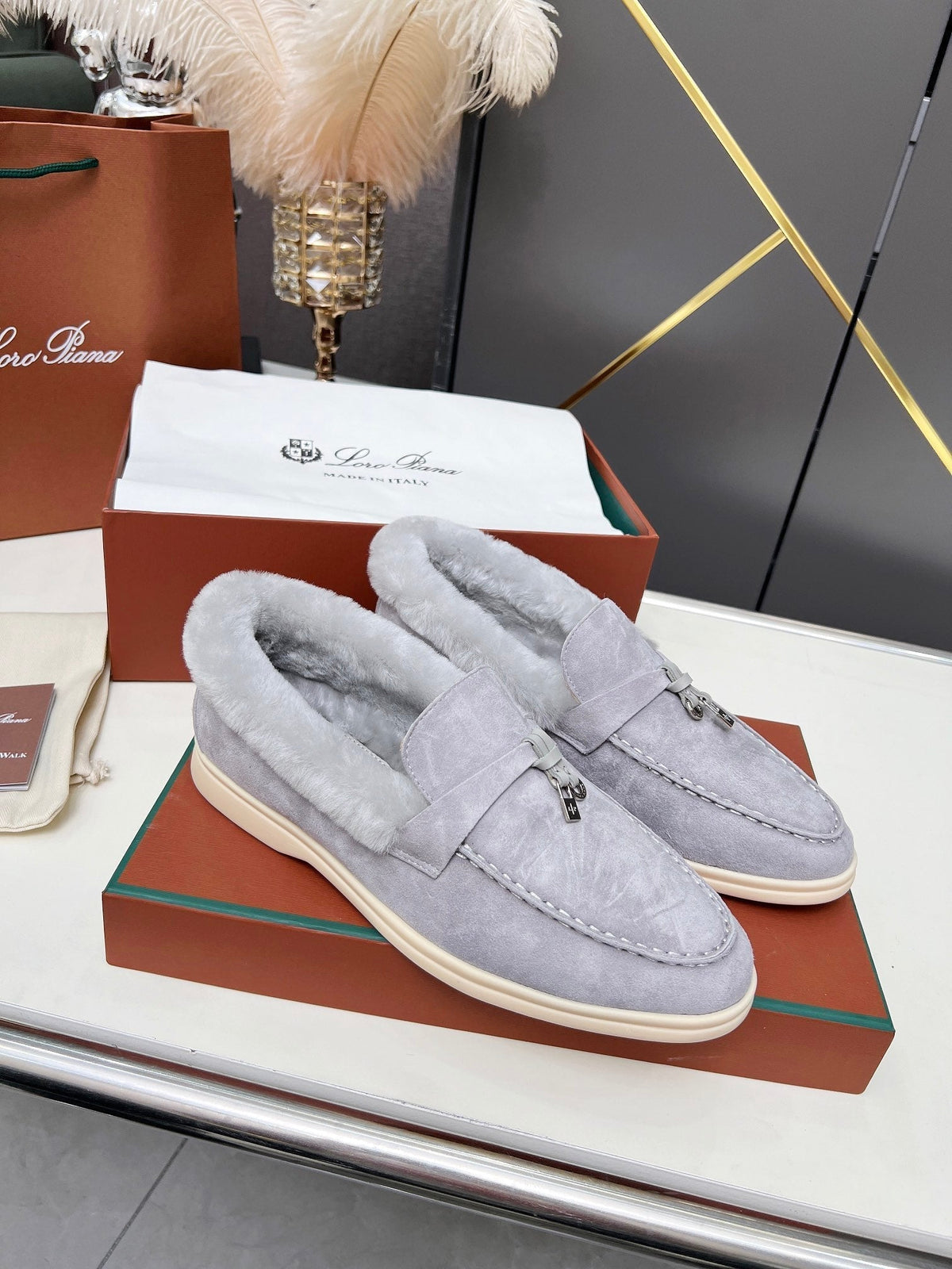 LP Summer Charm Walk Loafer Grey Suede Lamb Fur