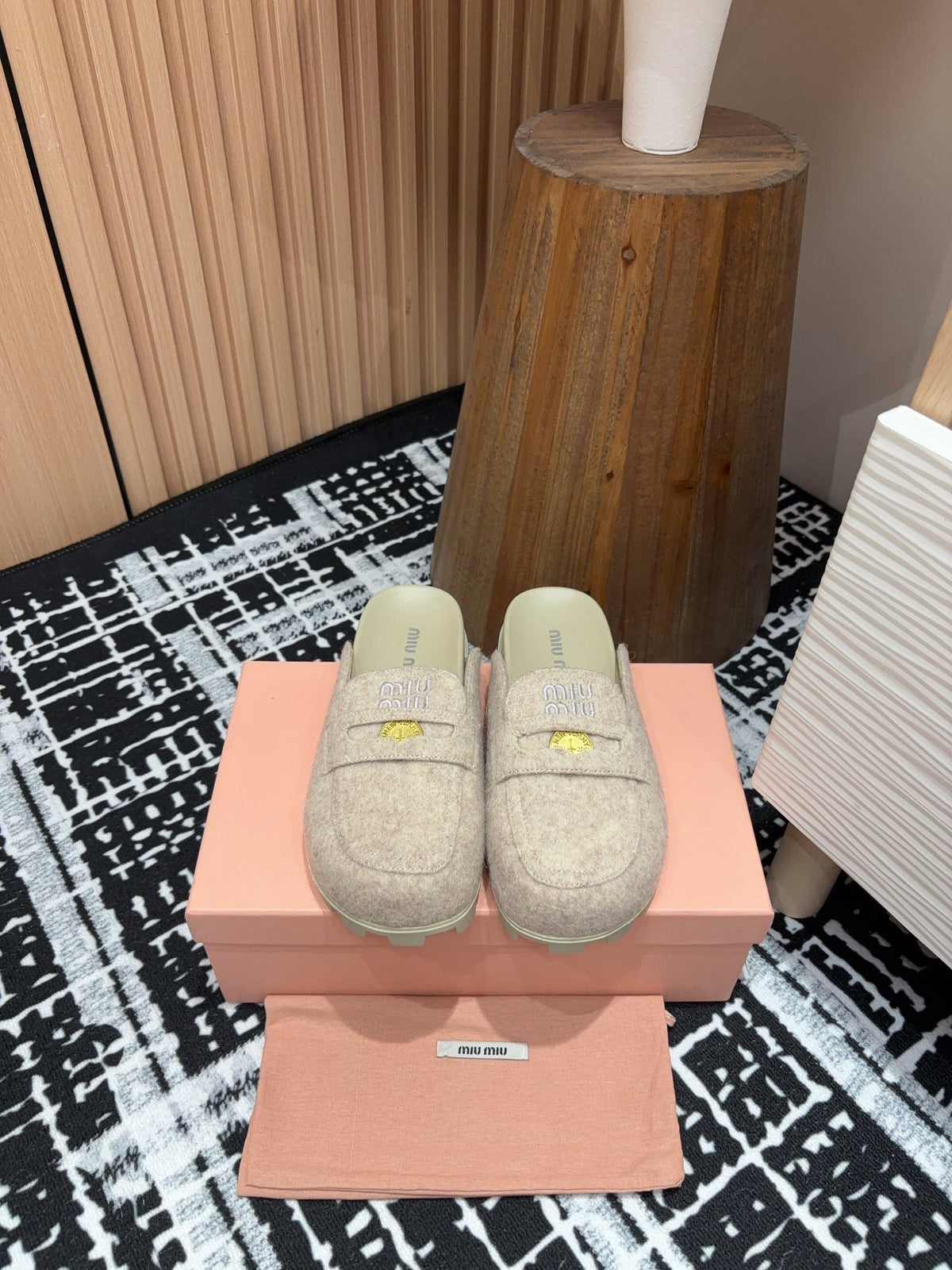 Miu slippers Pastel Pink Wool