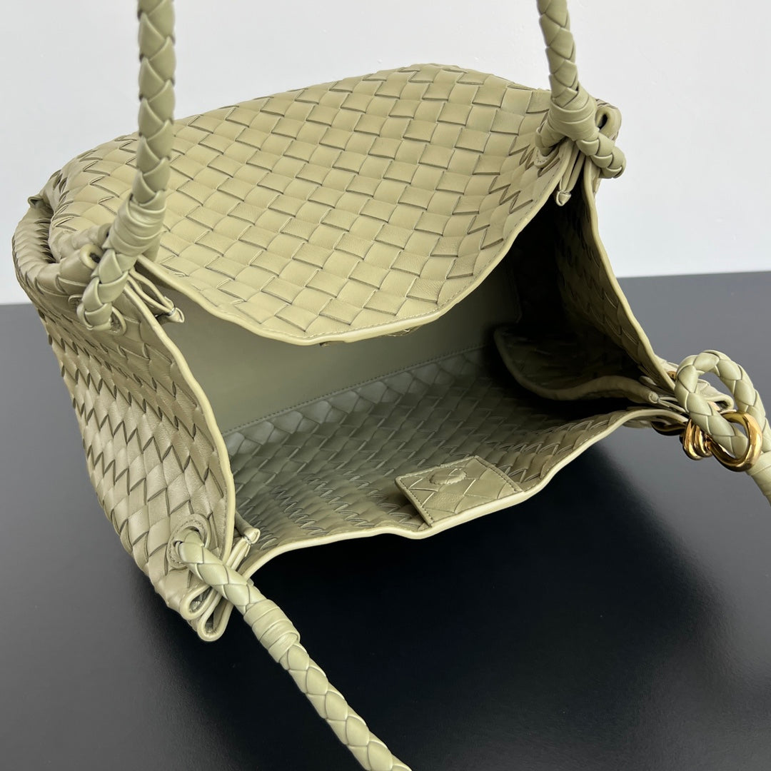 BV Intrecciato 30cm Bag Cave Stone Green Leather 532264