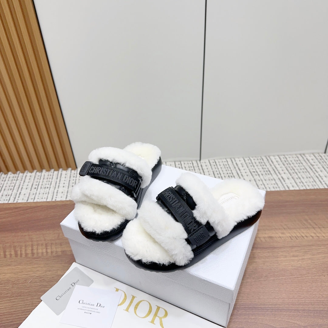 CD Dioriviera Dio(r)evolution Slide Black White Quilted Fleece Lining And Lambskin