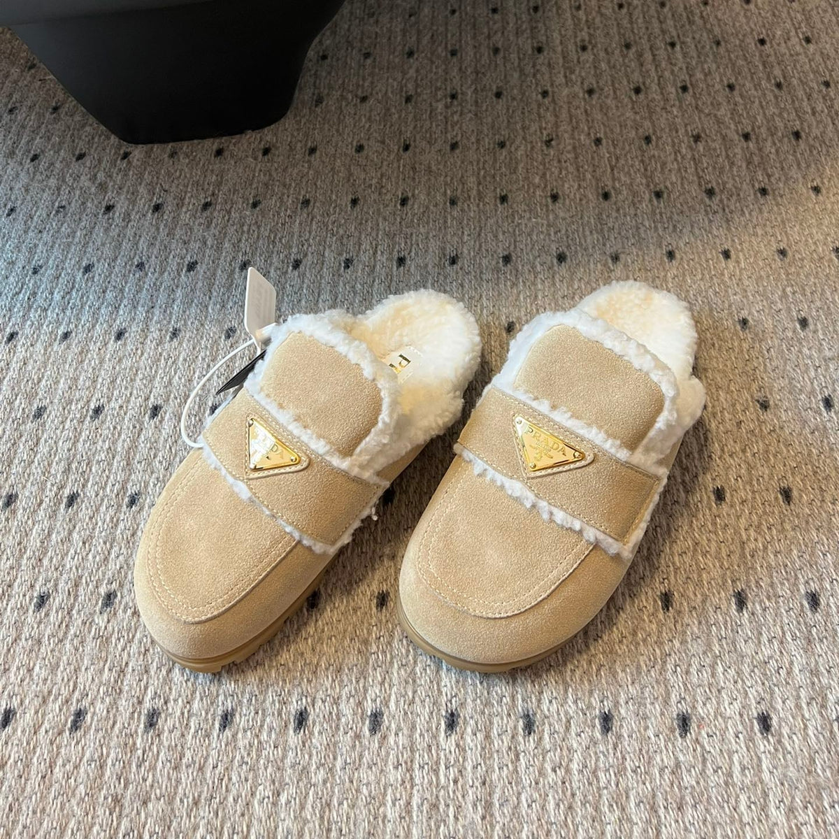PRA Furry Half-Slipper Beige Suede 478566