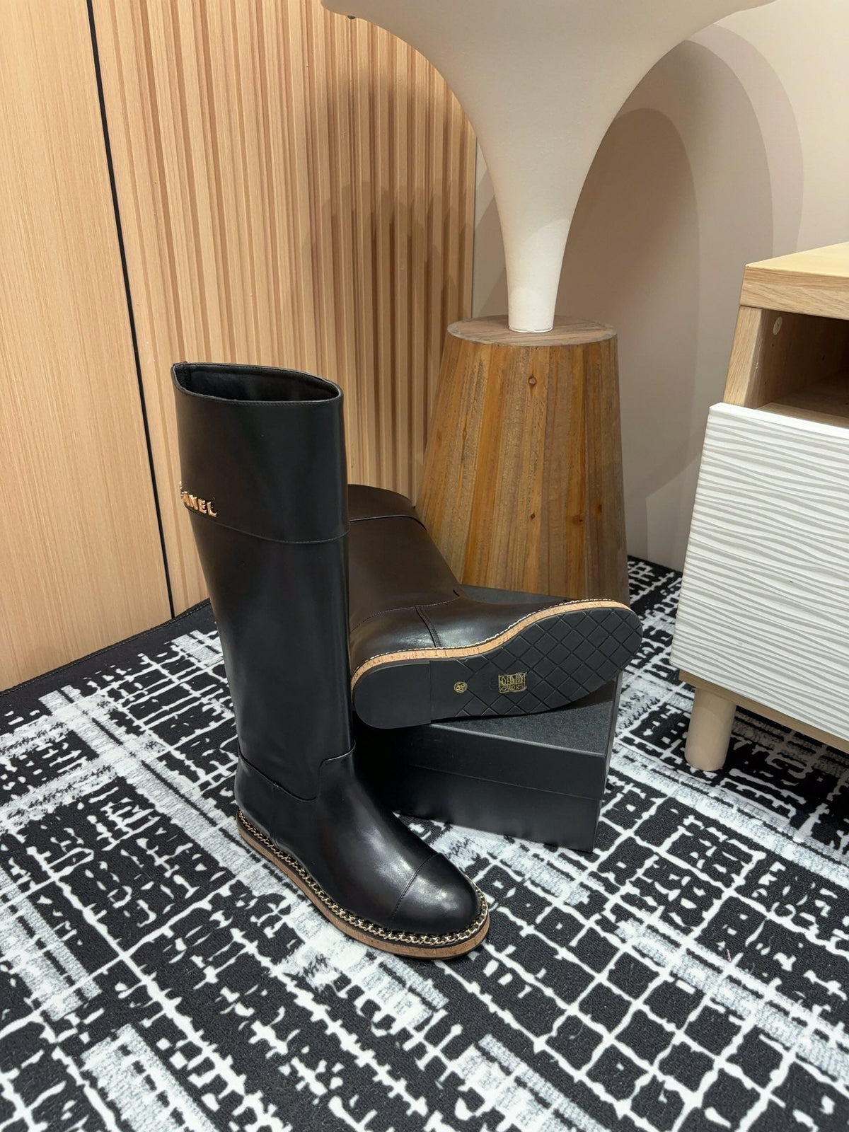 CC High Boots 20mm Black Chain Calfskin