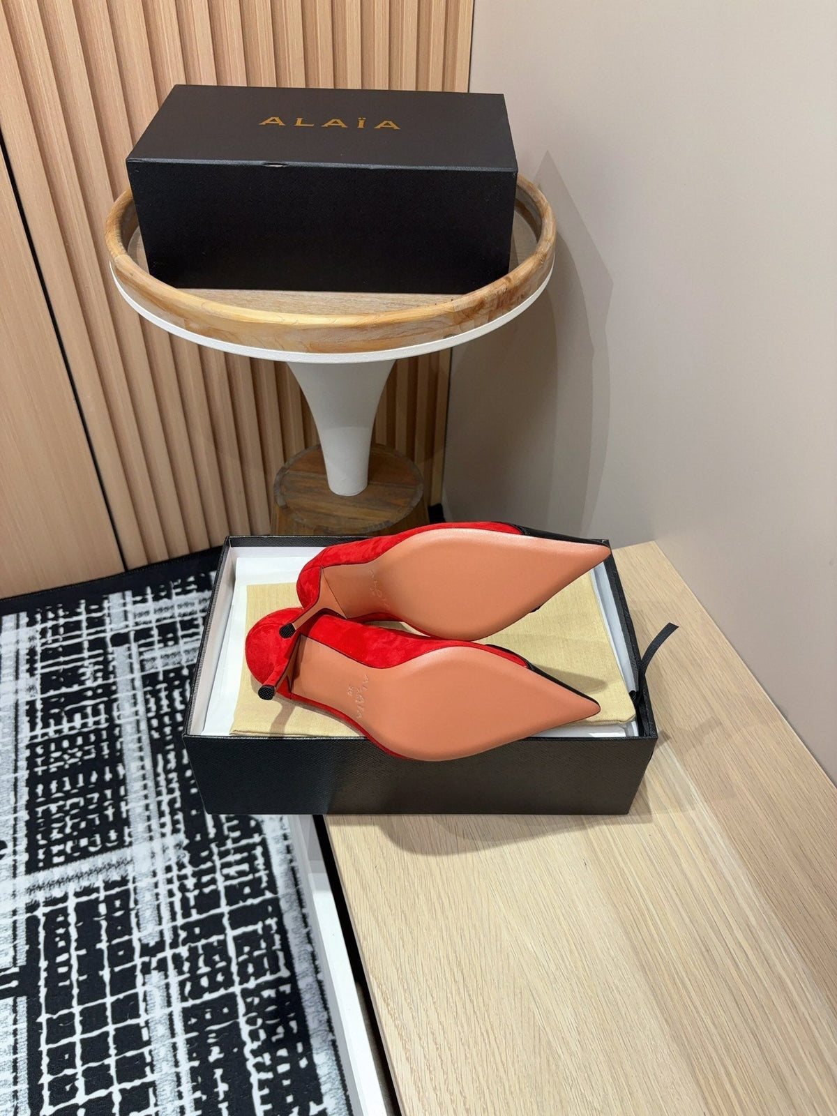 Alaia Pump Coeur 85mm In Red Suede 933079