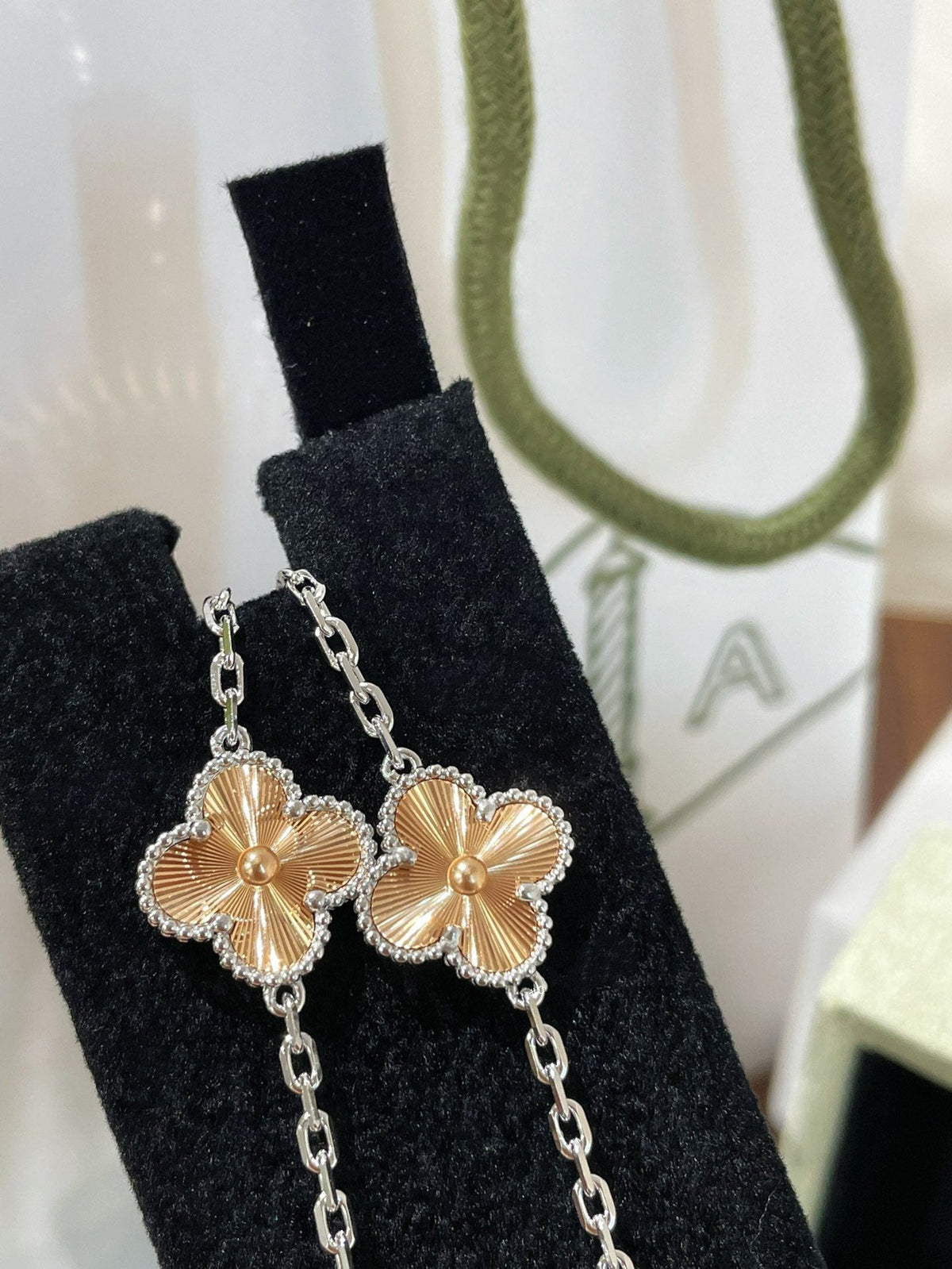 CLOVER 5 MOTIF PINK GOLD SILVER BRACELET