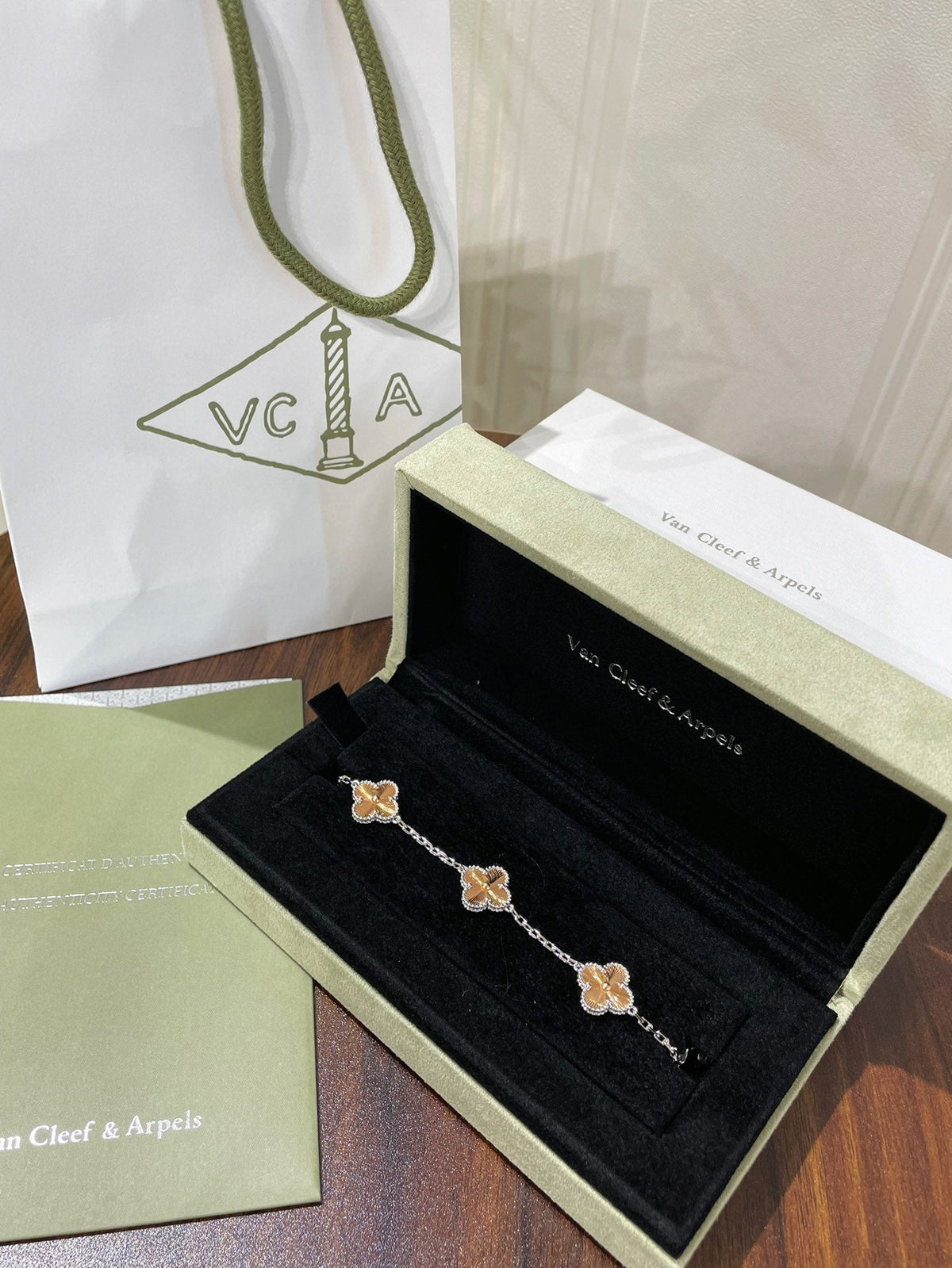 CLOVER 5 MOTIF PINK GOLD SILVER BRACELET