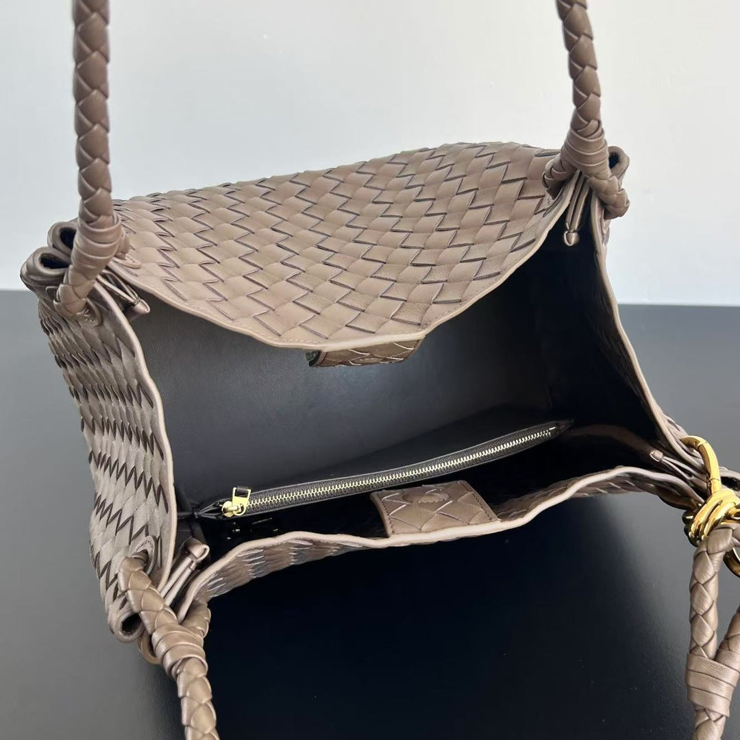 BV Intrecciato 30cm Bag Pinecone Brown Leather 532271
