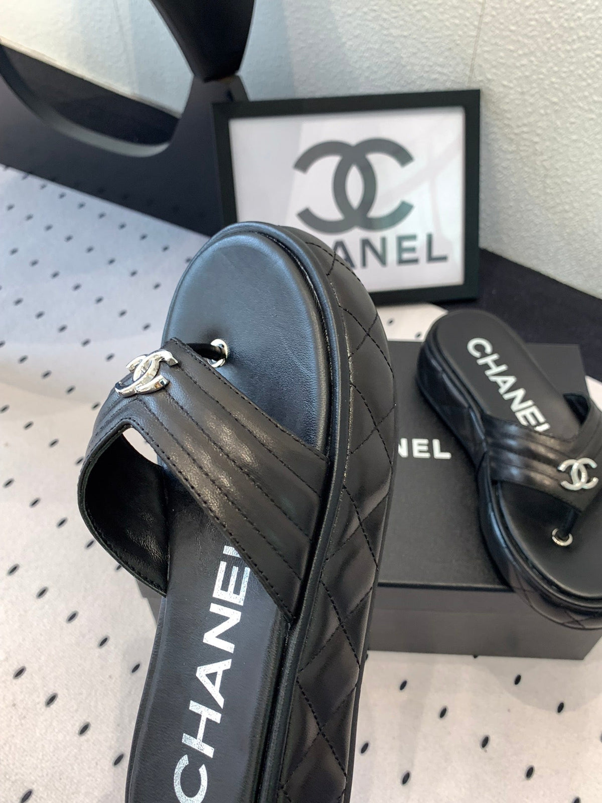 CC Thong Slippers In Black Lambskin 147051