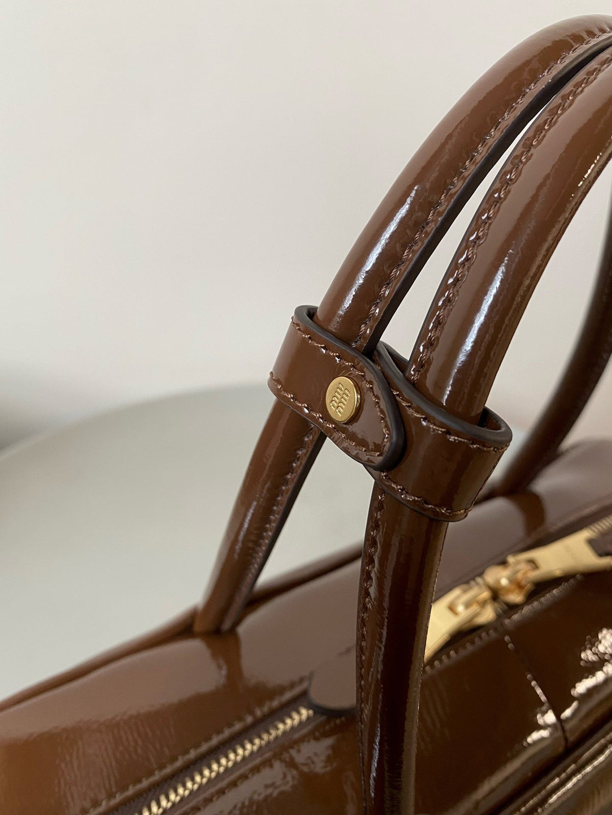 Beau Naplak 34cm Brown Patent Leather