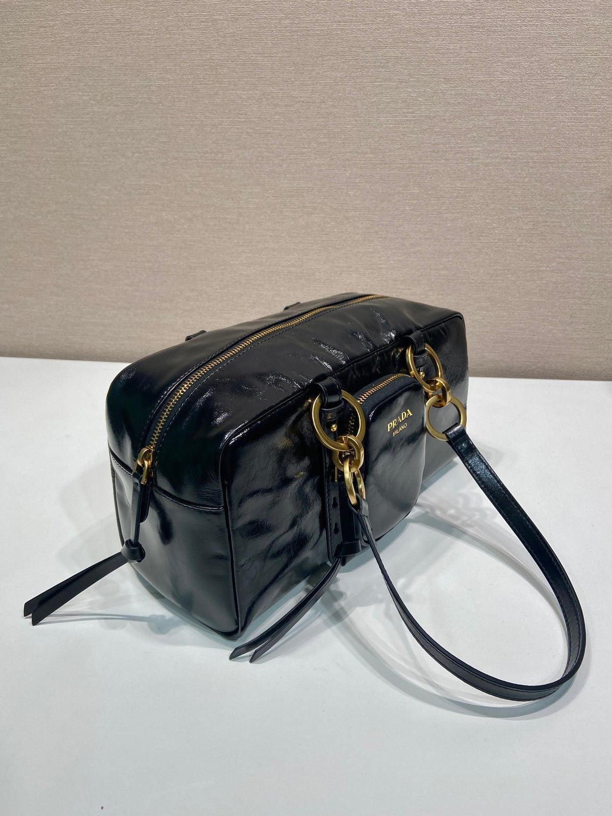 LARGE RECTANGULAR BAG 30 IN BLACK OIL WAX LAMBSKIN GOLD HARDWARE