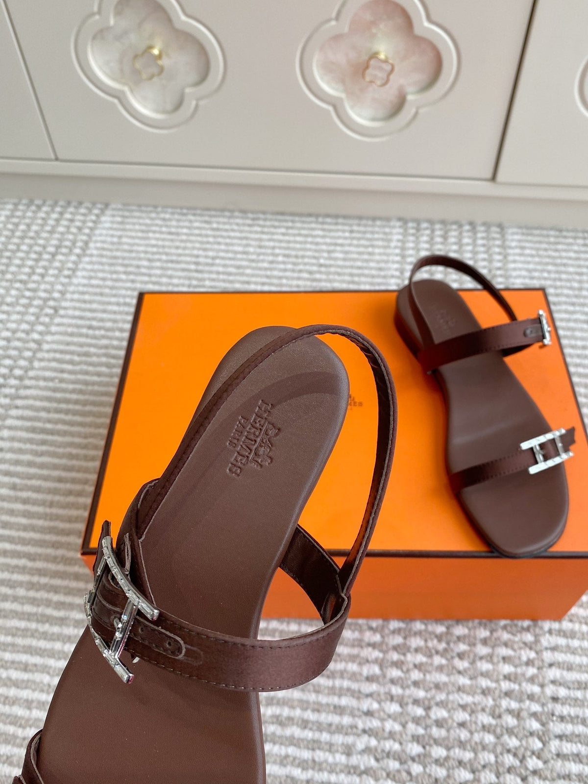 HM Cristal Sandals Brown Calfskin 291445