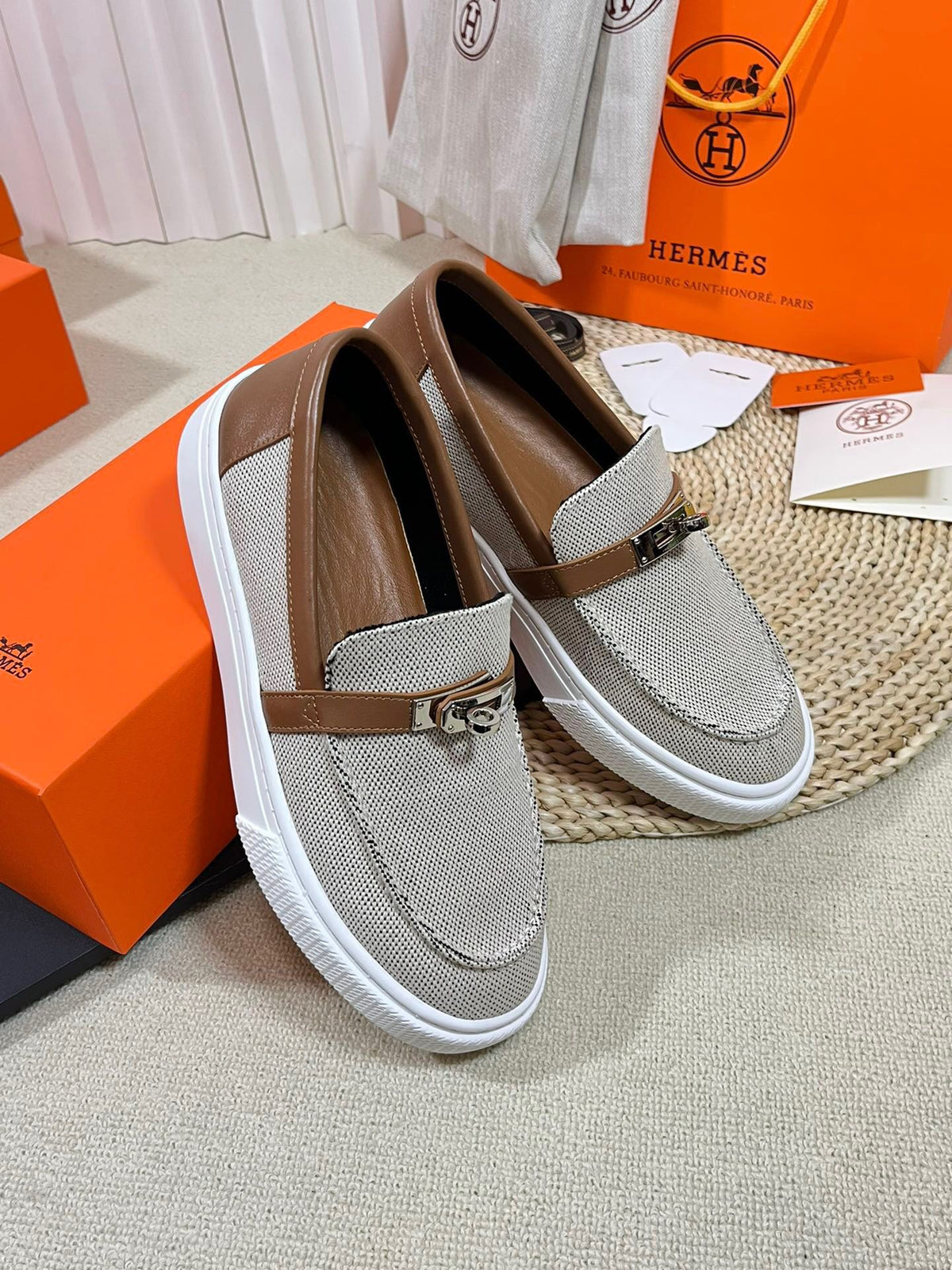 HM Buckle Casual Loafer Brown Cowhide Cloth 317045