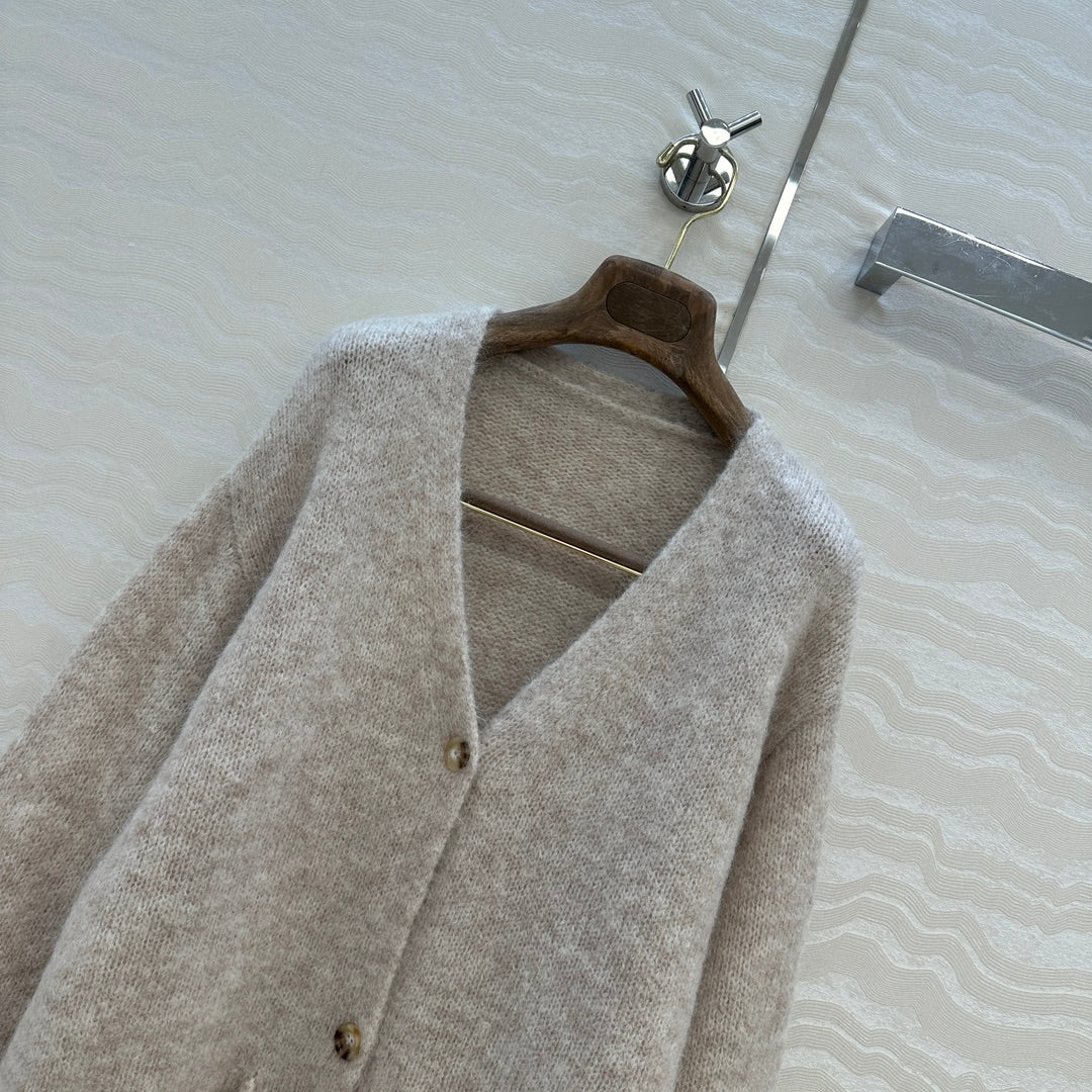 LP 25 V-neck Cardigan Light Beige Grey Alpaca Wool 291827