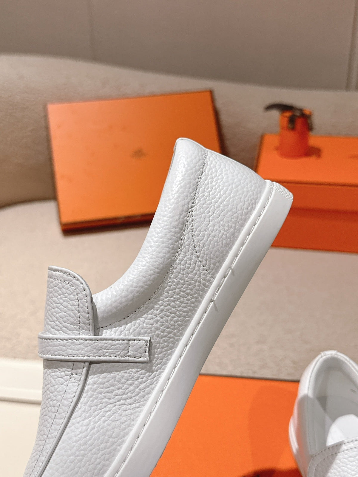 HM 25ss Loafers White Sheepskin 577163