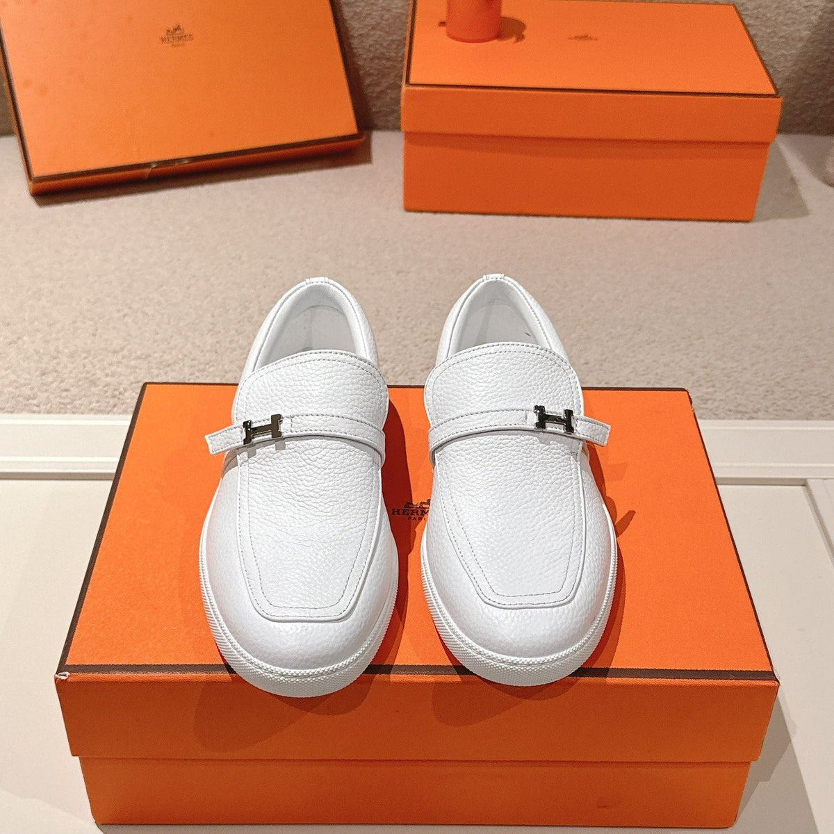 HM 25ss Loafers White Sheepskin 577163