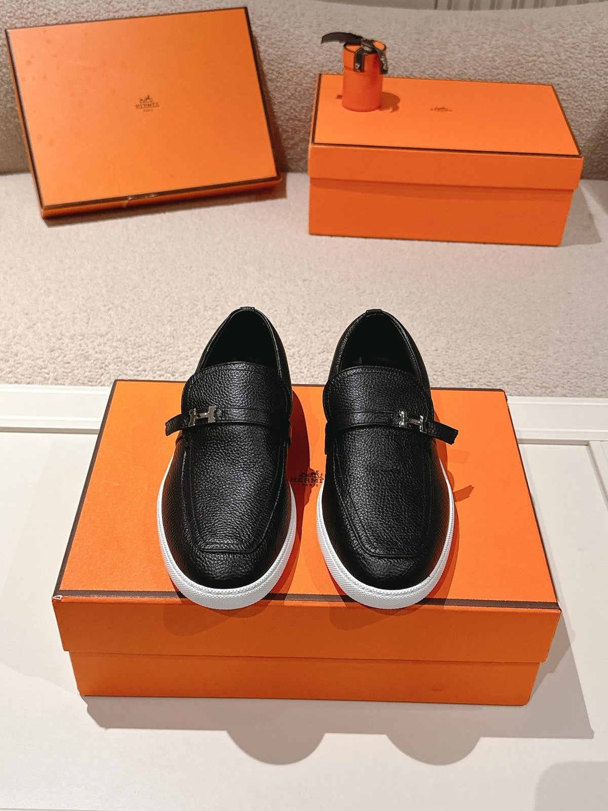 HM 25ss Loafers Black Sheepskin 577164
