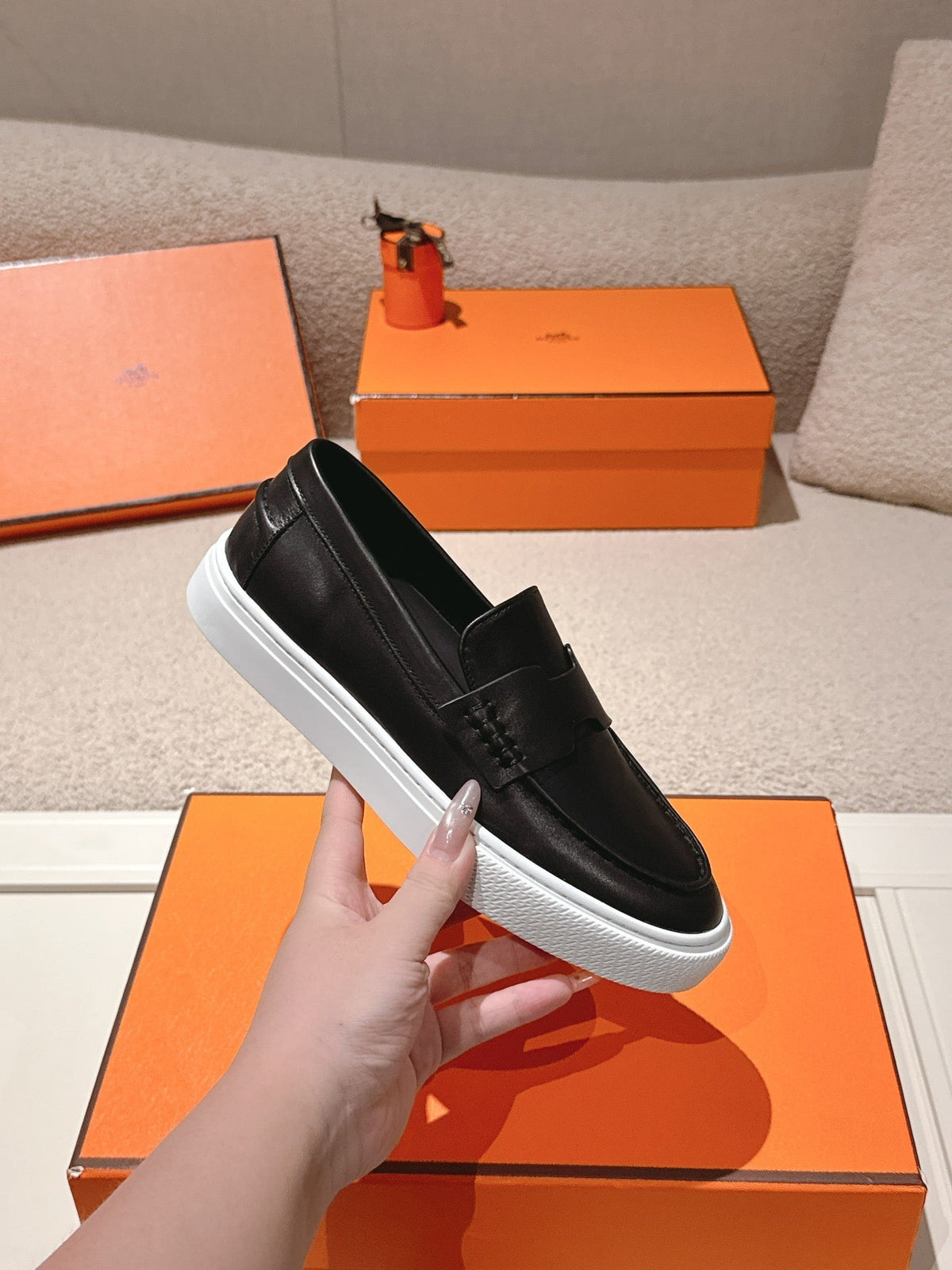 HM 25ss Platform Loafers Black Sheepskin 577172