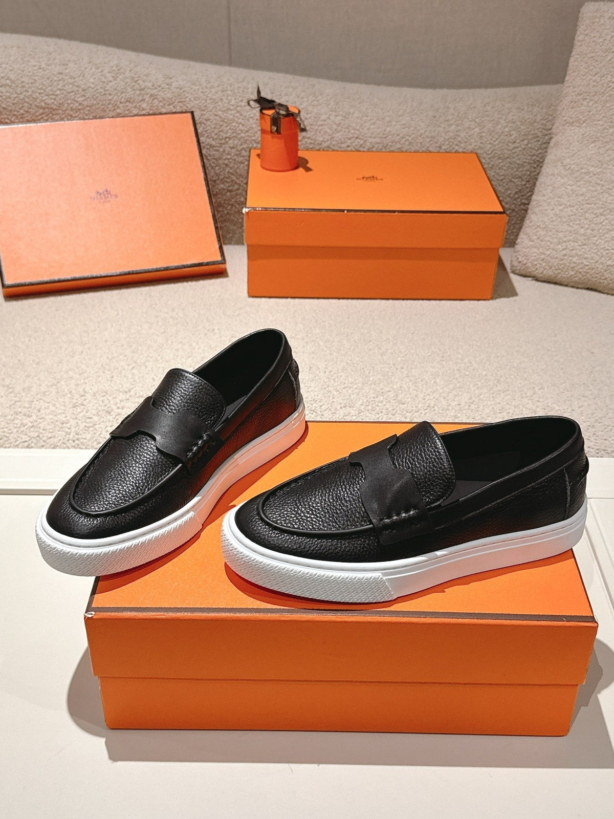 HM 25ss Platform Loafers Black Sheepskin 577175