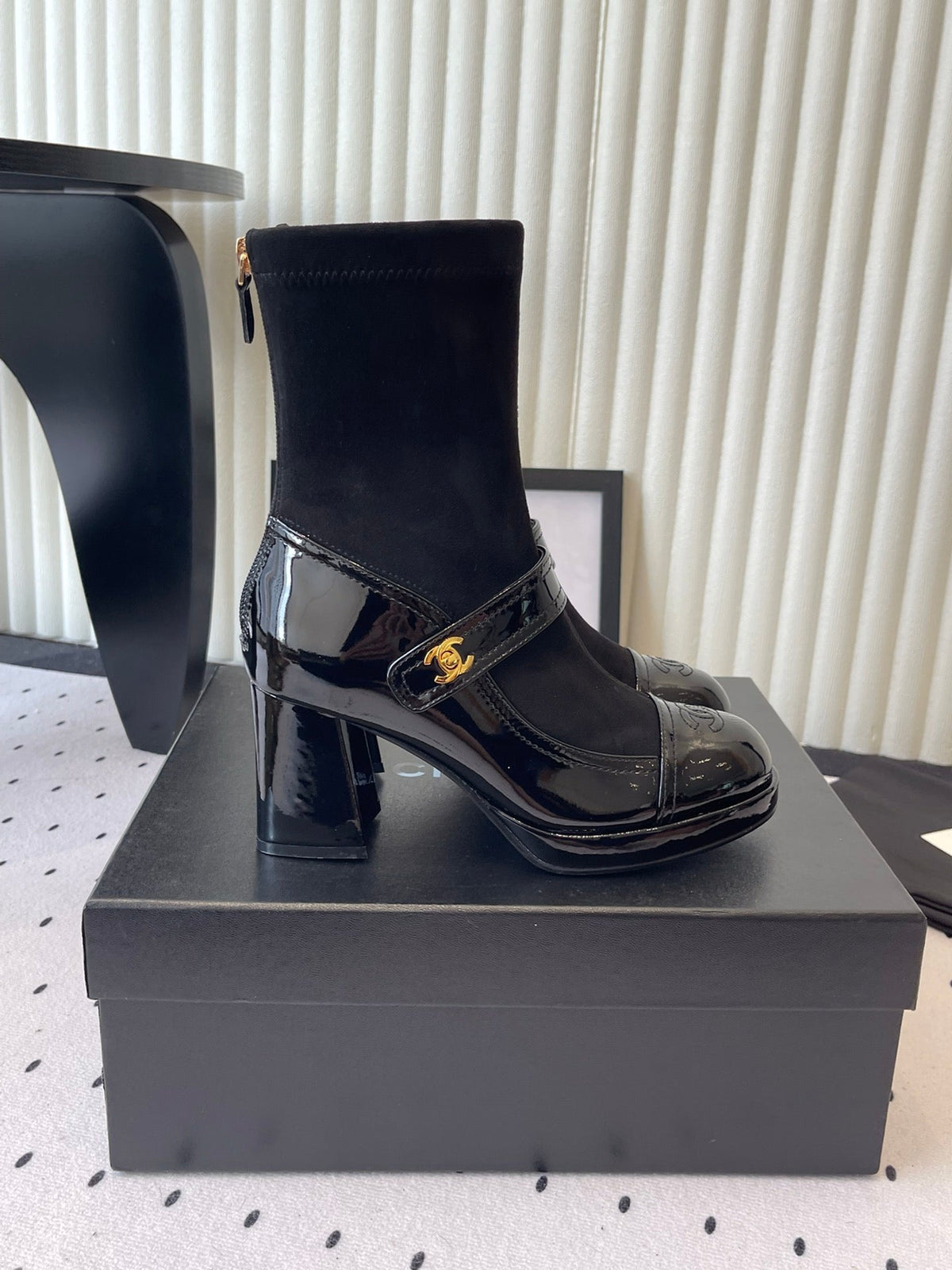 CC 25 Short Boot Black Suede Patent Leather 514102