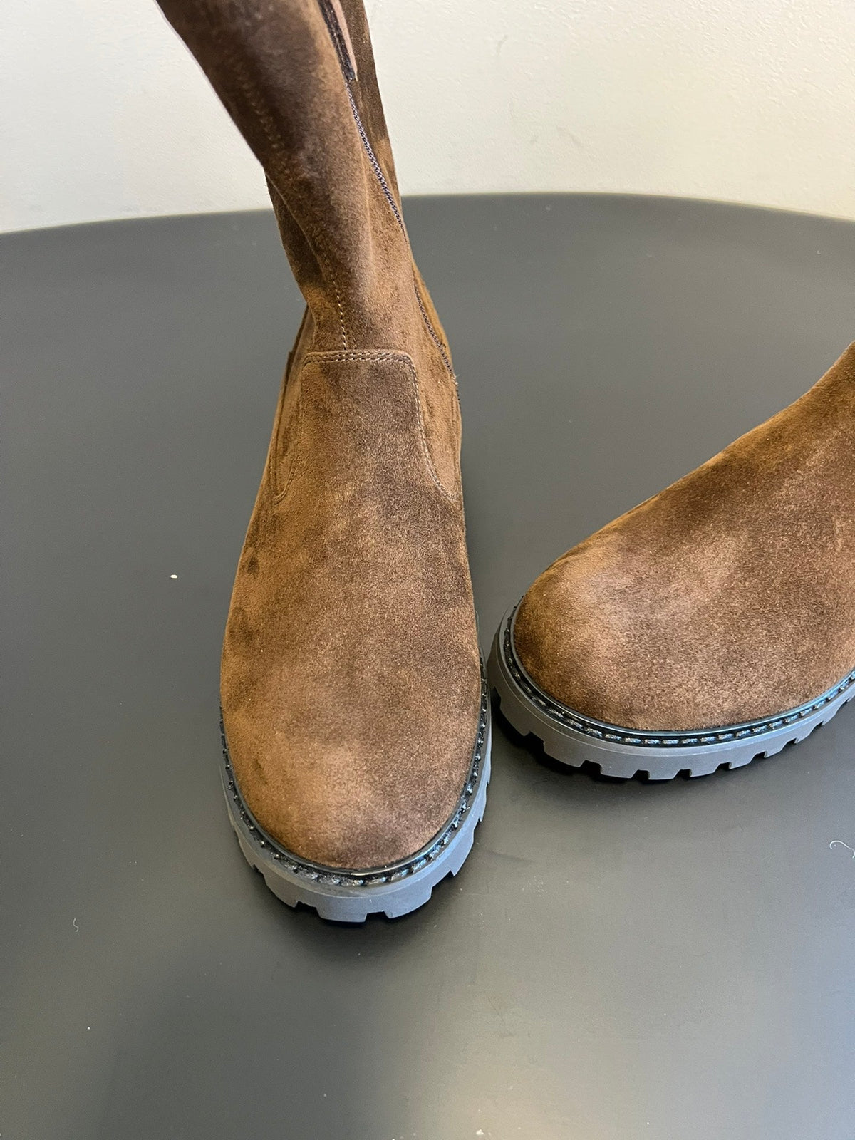 The Row 2025 Boot Brown Suede  561645