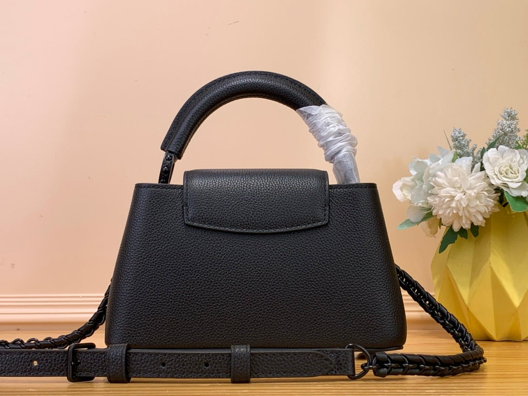 Capucines Mini 22cm East-West All Black