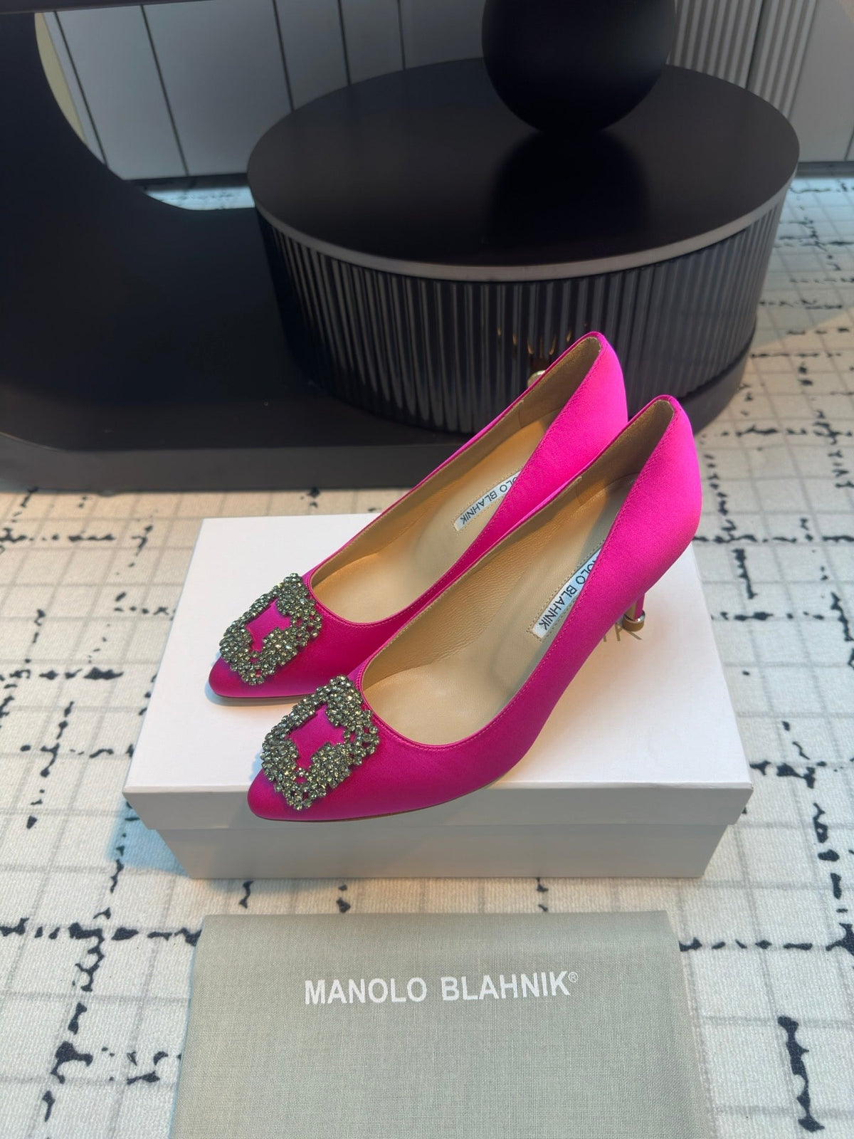 Manolo Blahnik Hangisi Pink Satin