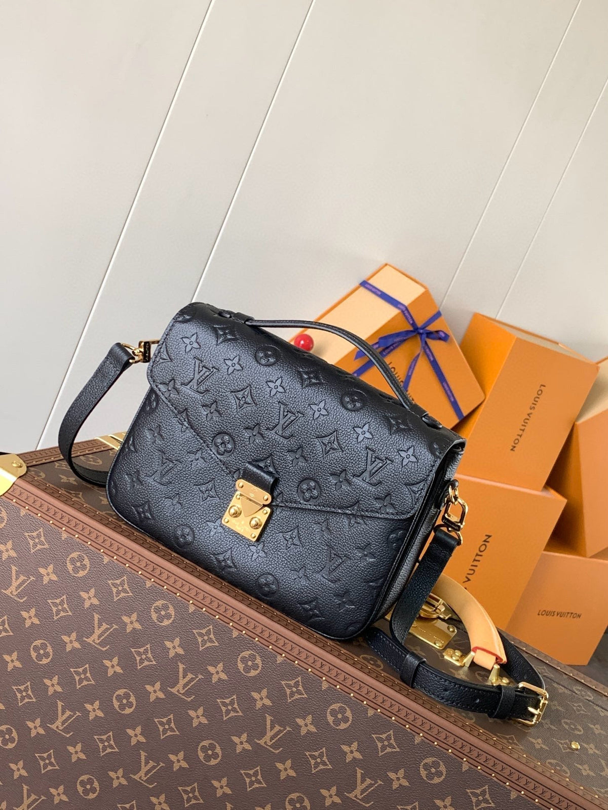 LV Pochette Metis 25cm BLack Monogram Empreinte Leather 5481548