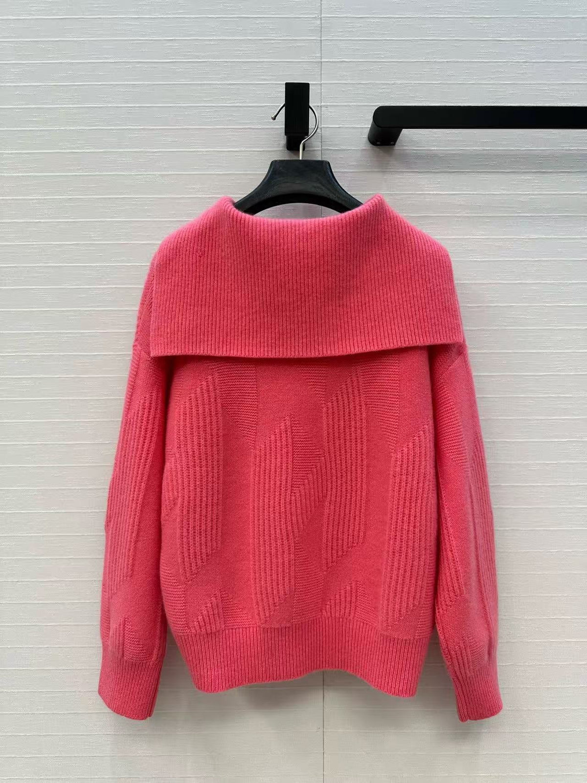 HM 25 Rose Pink Cashmere Jacquard Sweater 02658