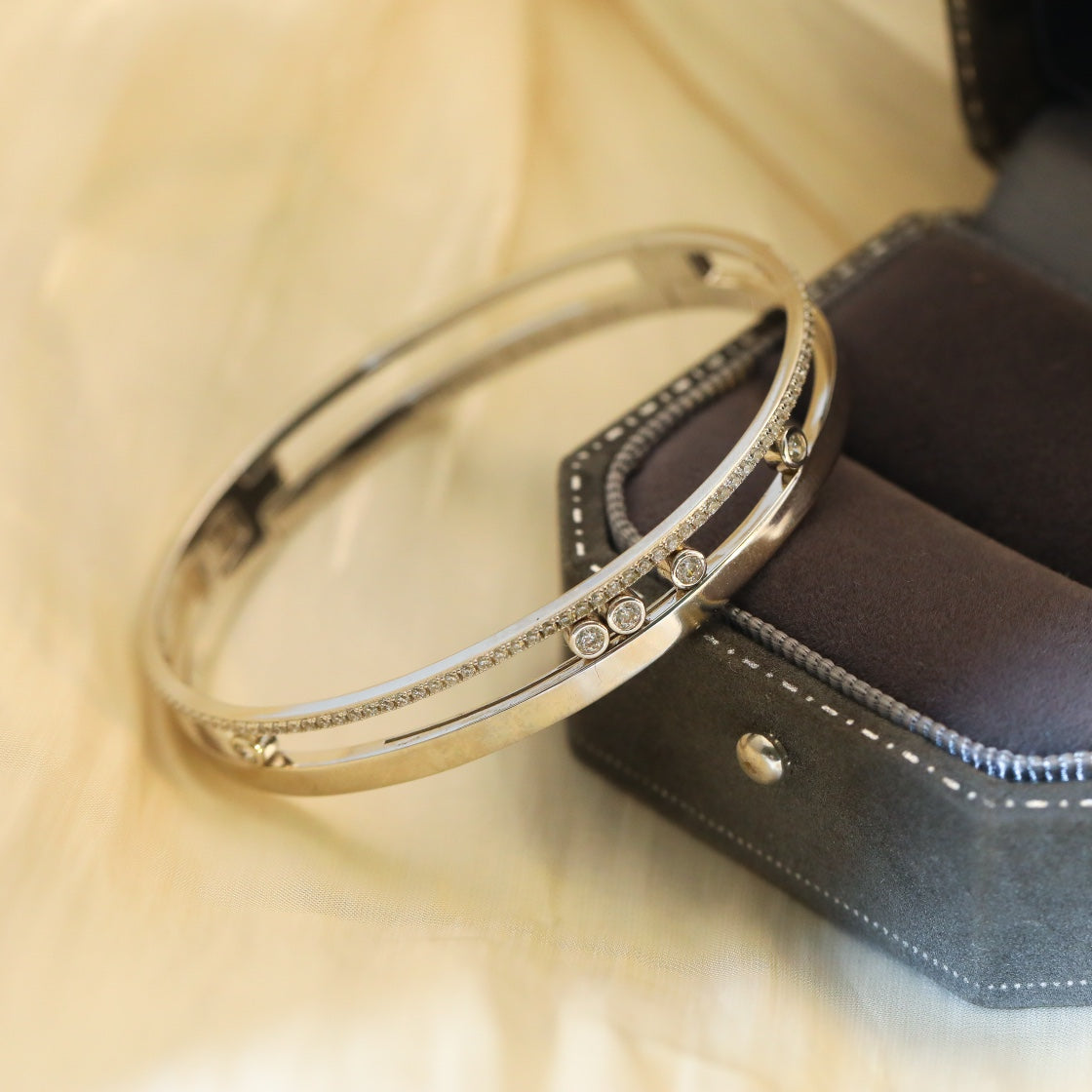 MOVE ROMANE DIAMOND BRACELET