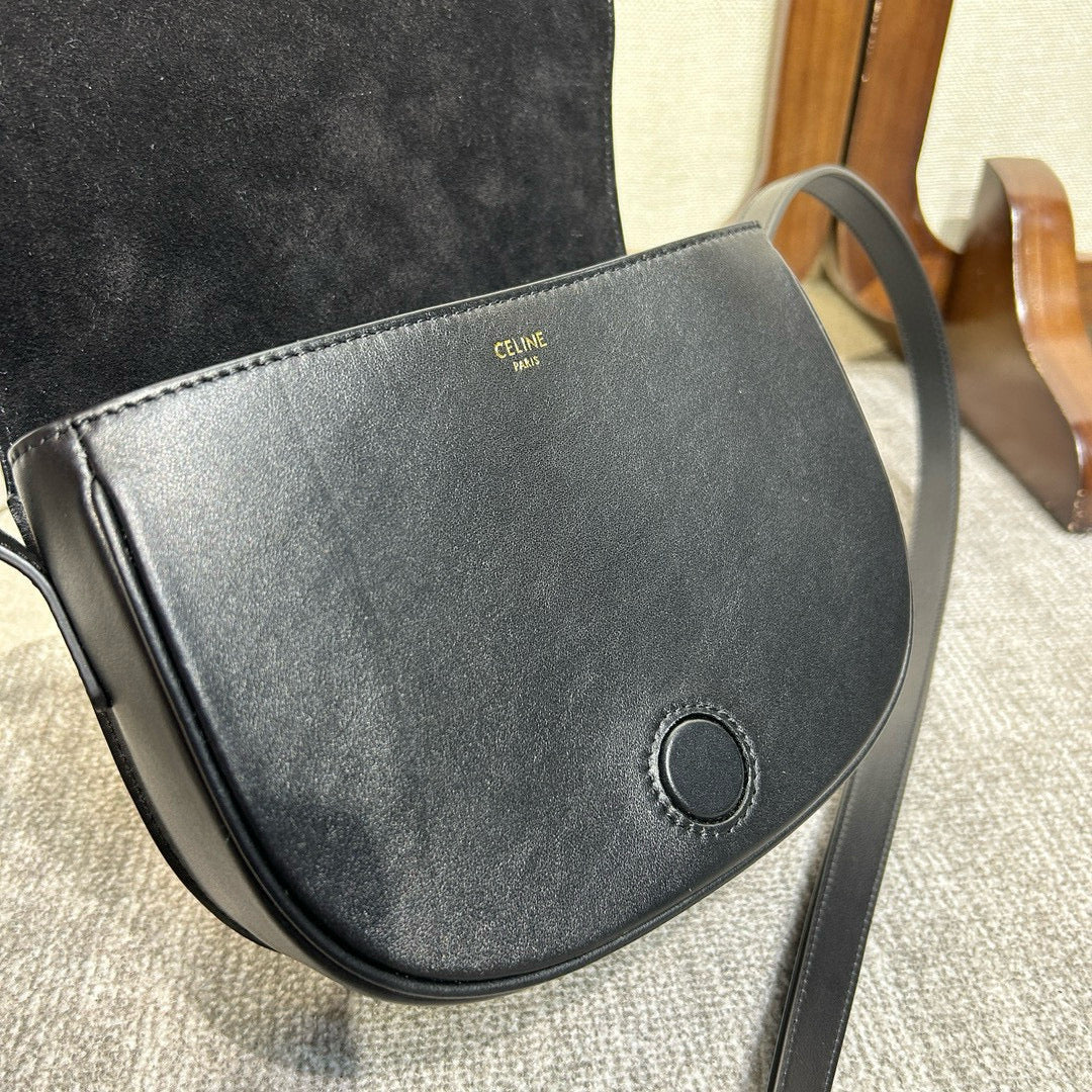 Celine Folco Cuire Triomphe Shoulder Bag Black Calfskin