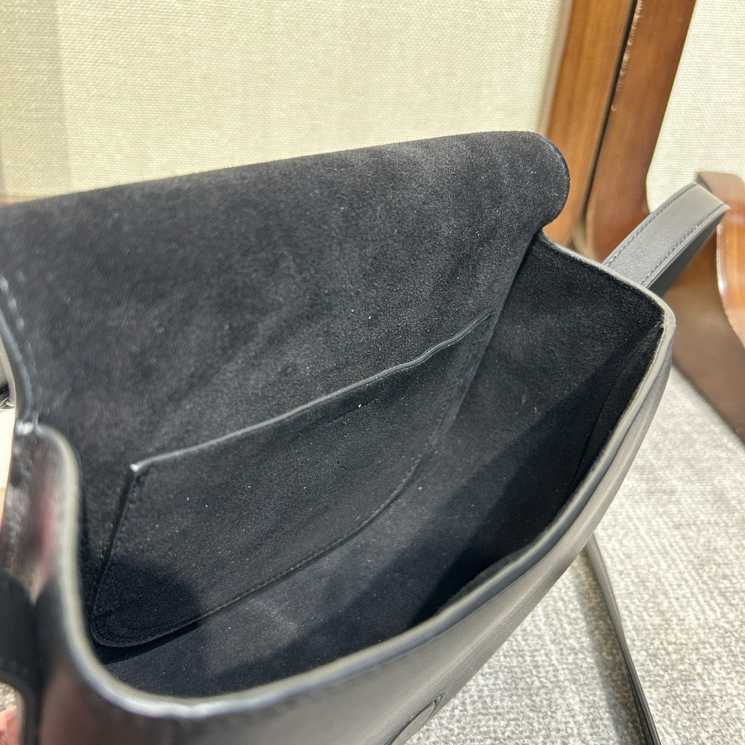 Celine Folco Cuire Triomphe Shoulder Bag Black Calfskin